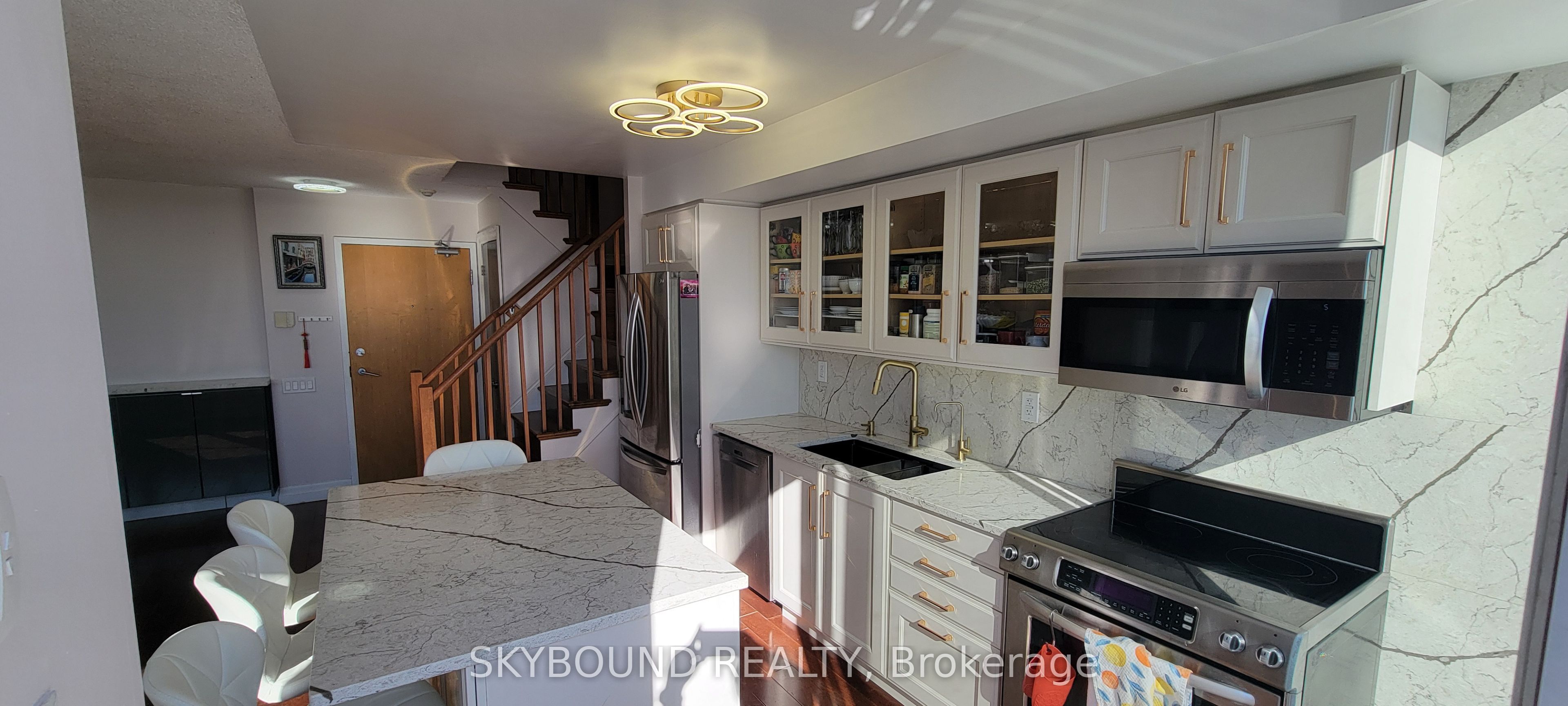 1040 The Queensway N/A 919, Toronto, ON M8Z 0A7 photo 5