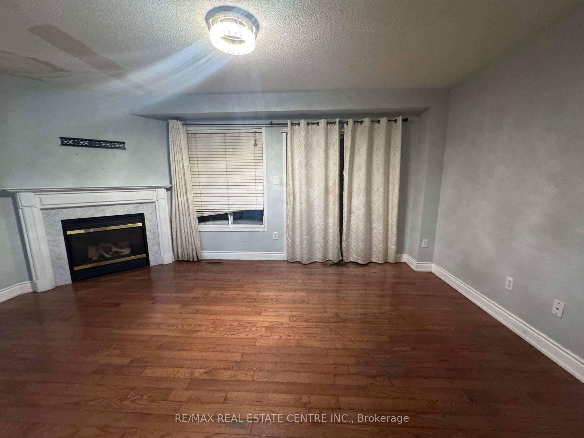 23 Lonestar Crescent, Brampton, ON L7A 2H9 photo 5