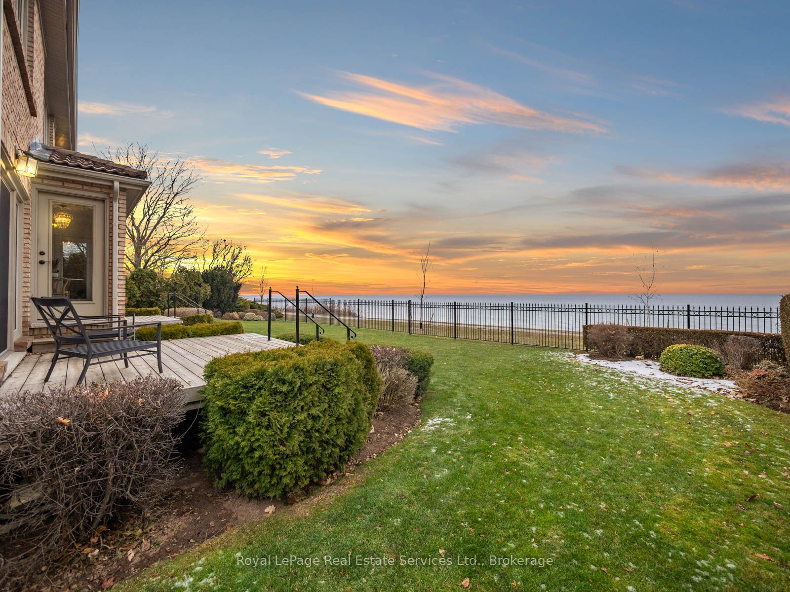 3286 Shelburne Place, Oakville, ON L6L 5V9 photo 4