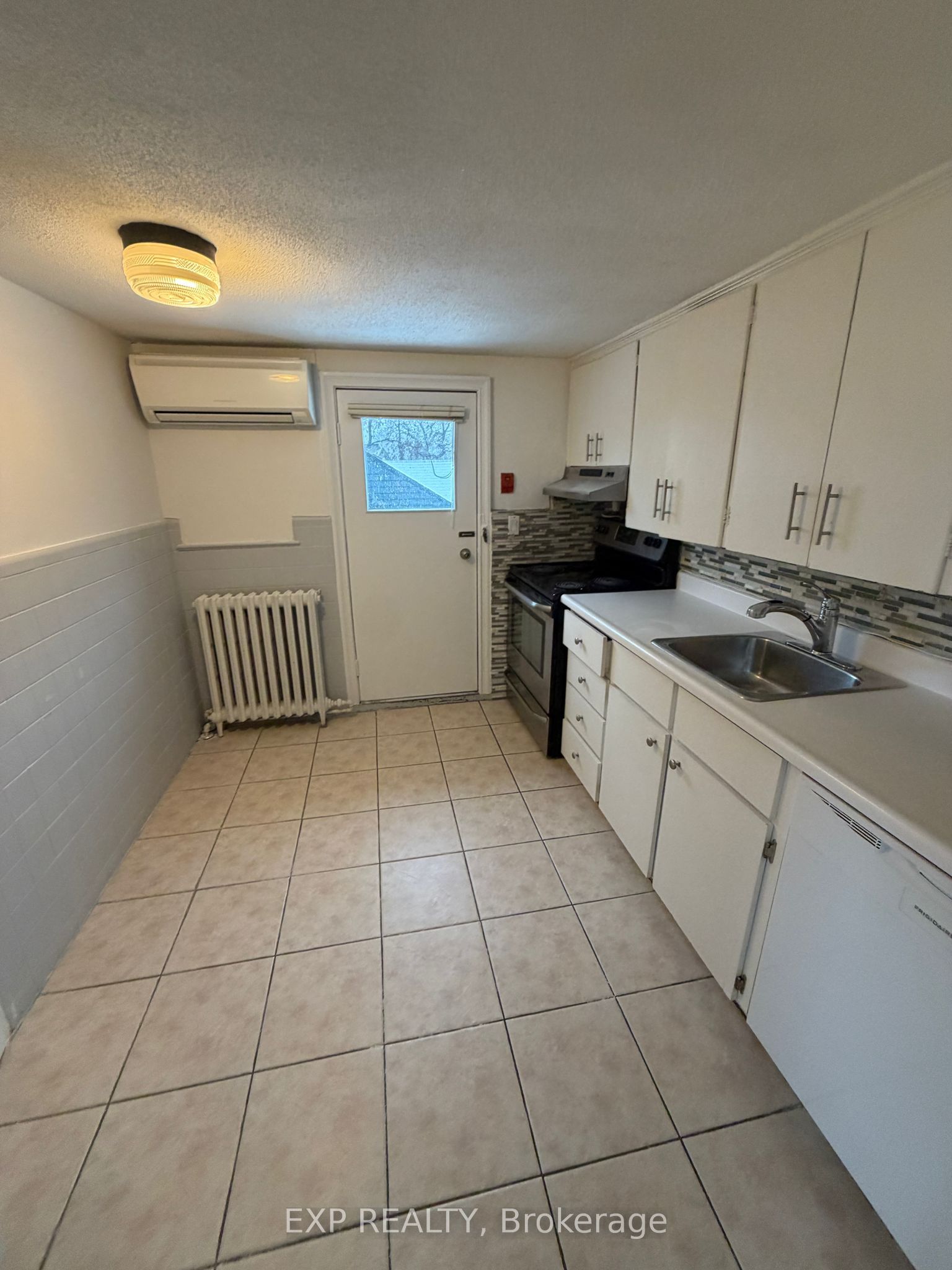 354 Annette Street 1, Toronto, ON M6P 1R5 photo 3