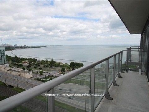 105 The Queensway Avenue 2201, Toronto, ON M6S 5B5 photo 3