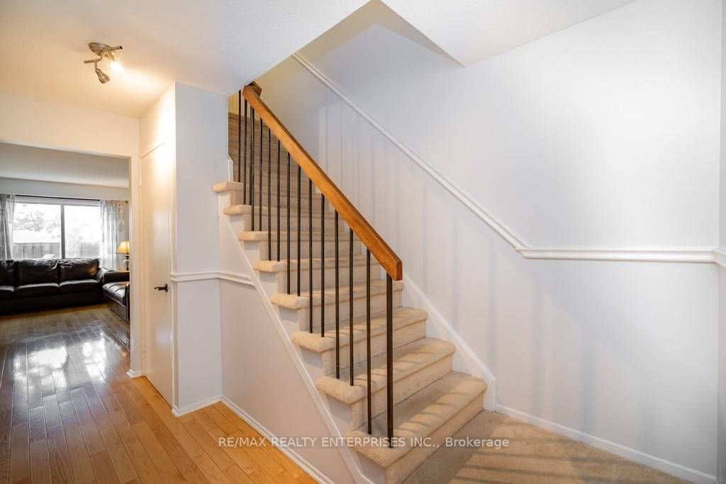 830 Stainton Drive 58, Mississauga, ON L5C 2Z3 photo 5