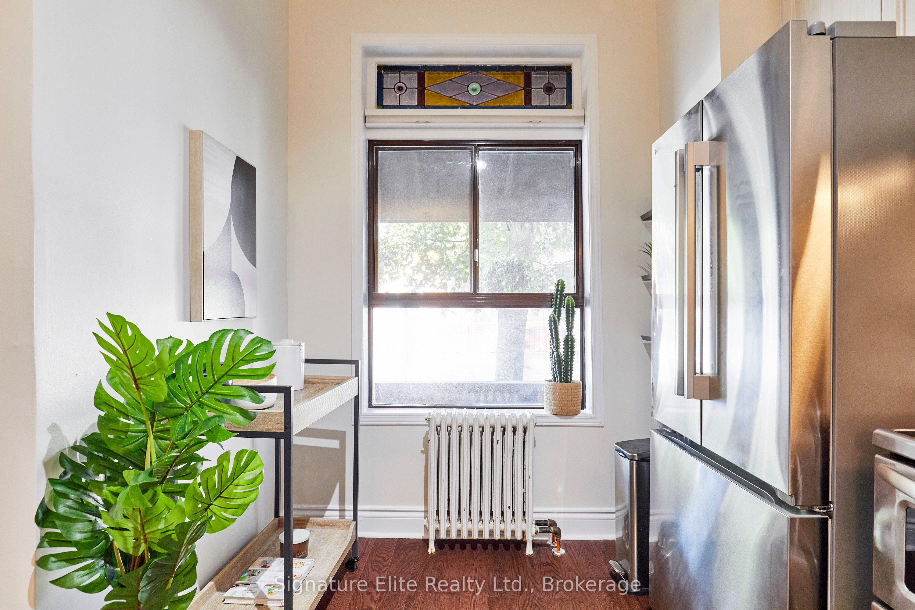 340 Pacific Avenue, Toronto, ON M6P 2R1 photo 5