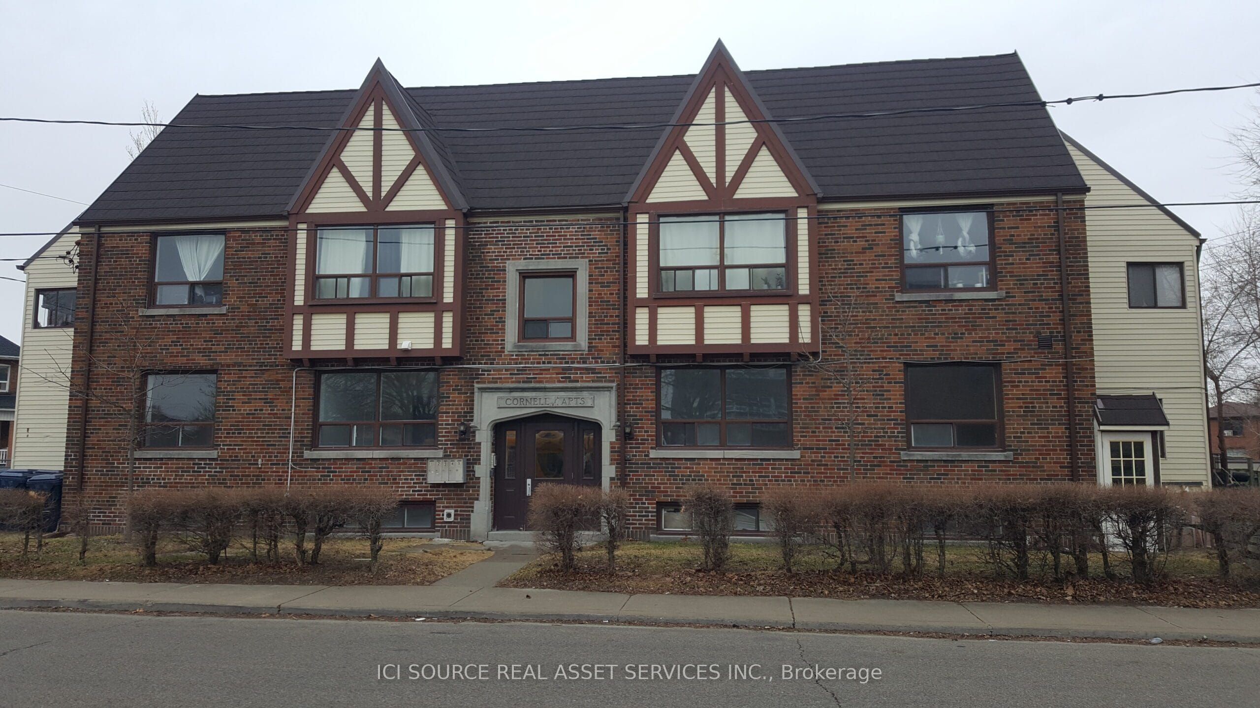 44 Bartonville Avenue W 5, Toronto, ON M6M 2B5