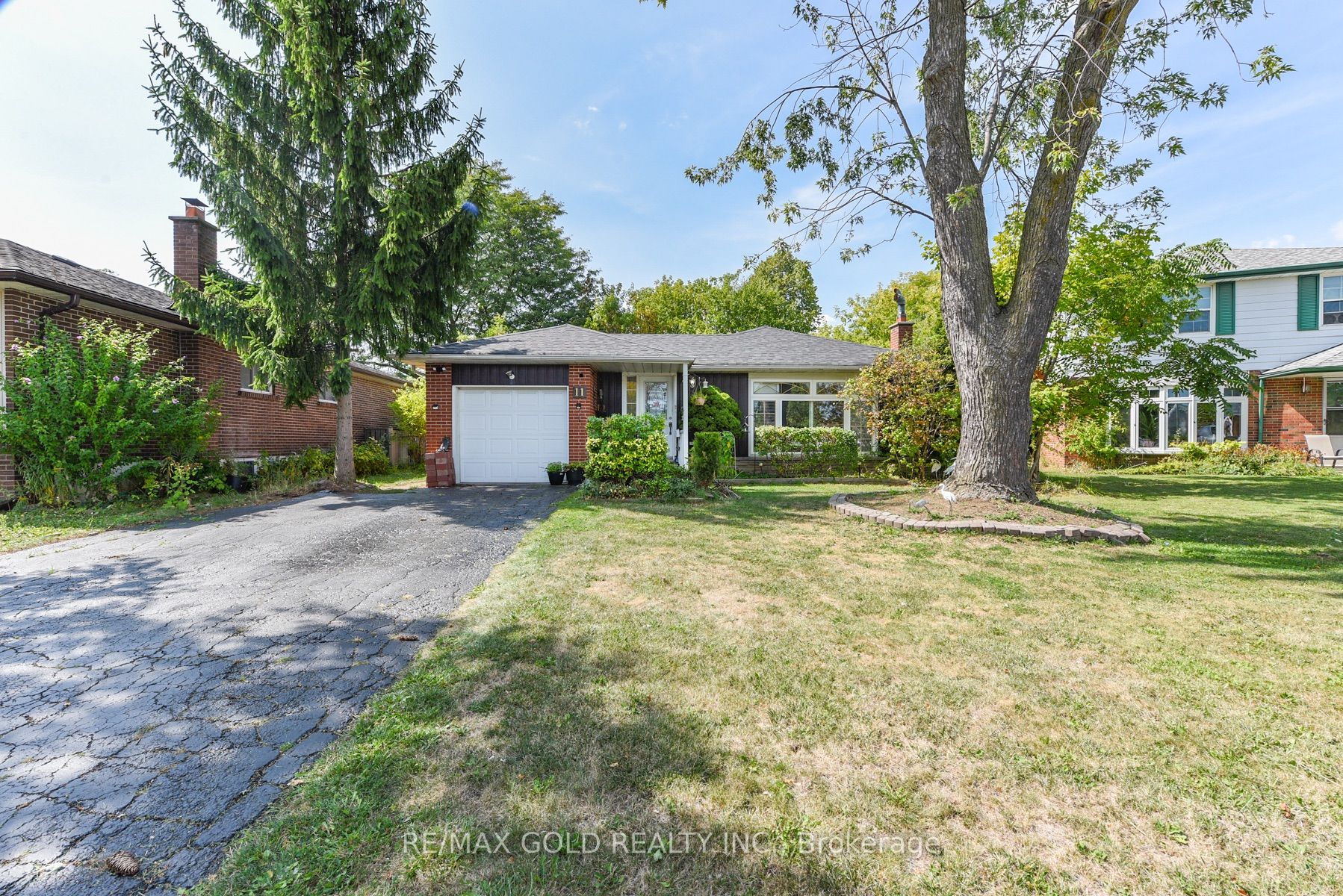 11 Dudley Place, Brampton, ON L6T 3C2 photo 5