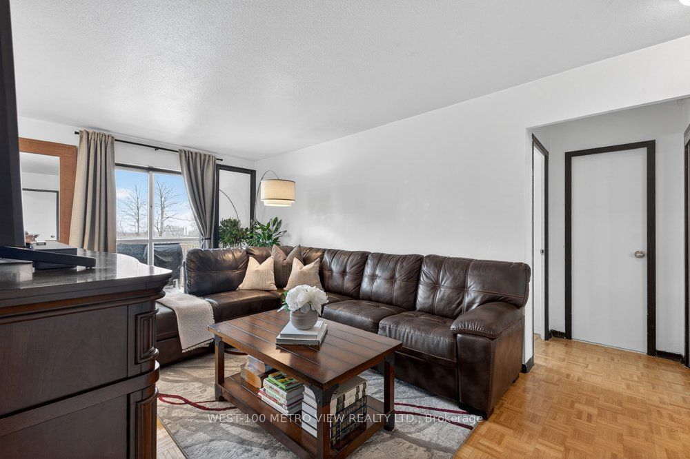 1275 Silver Spear Road 401, Mississauga, ON L4Y 2W7 photo 5