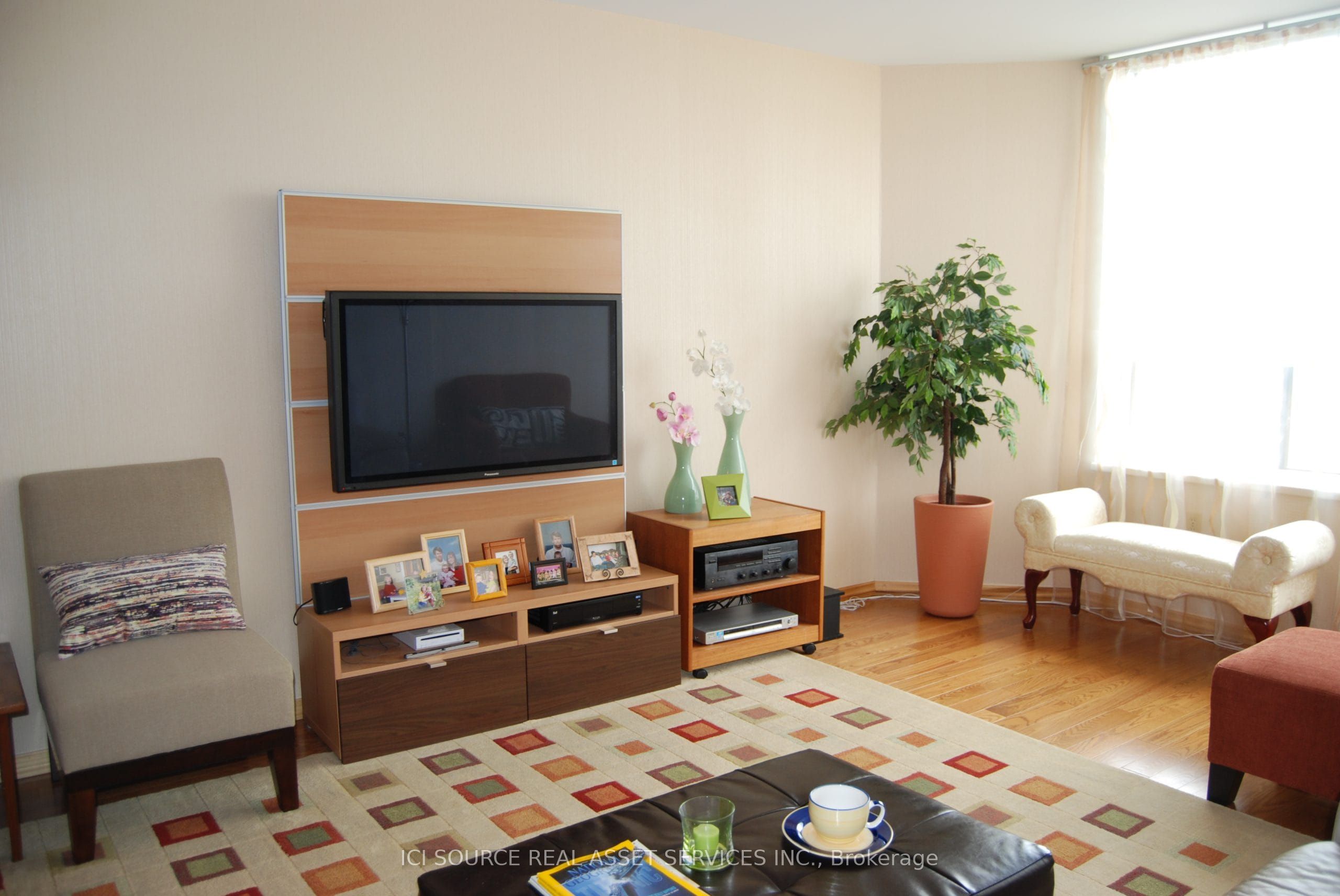 1270 Maple Crossing Boulevard 905, Burlington, ON L7S 2J3 photo 4