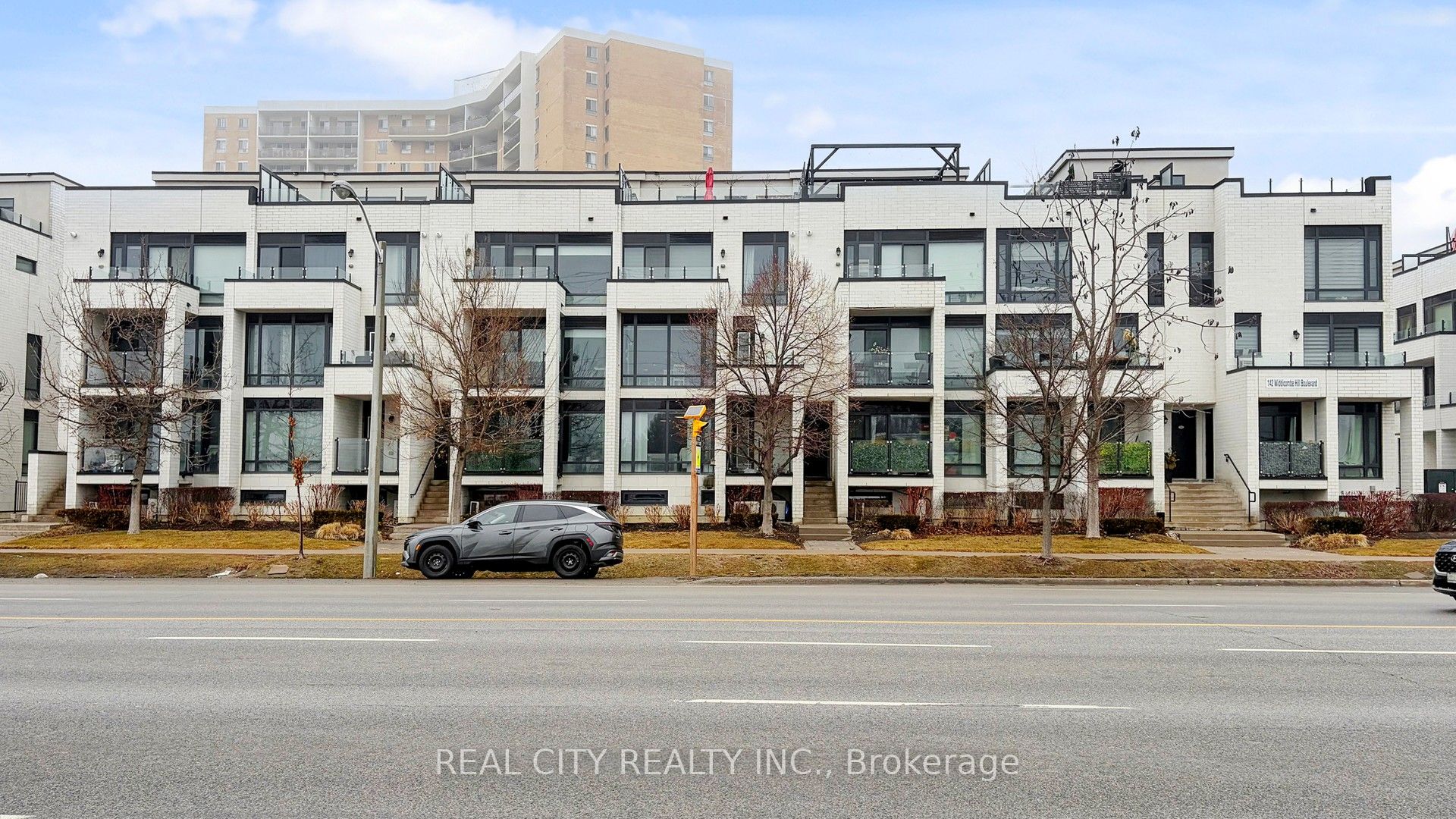 142 Widdicombe Hill Boulevard 511, Toronto, ON M9R 0A9