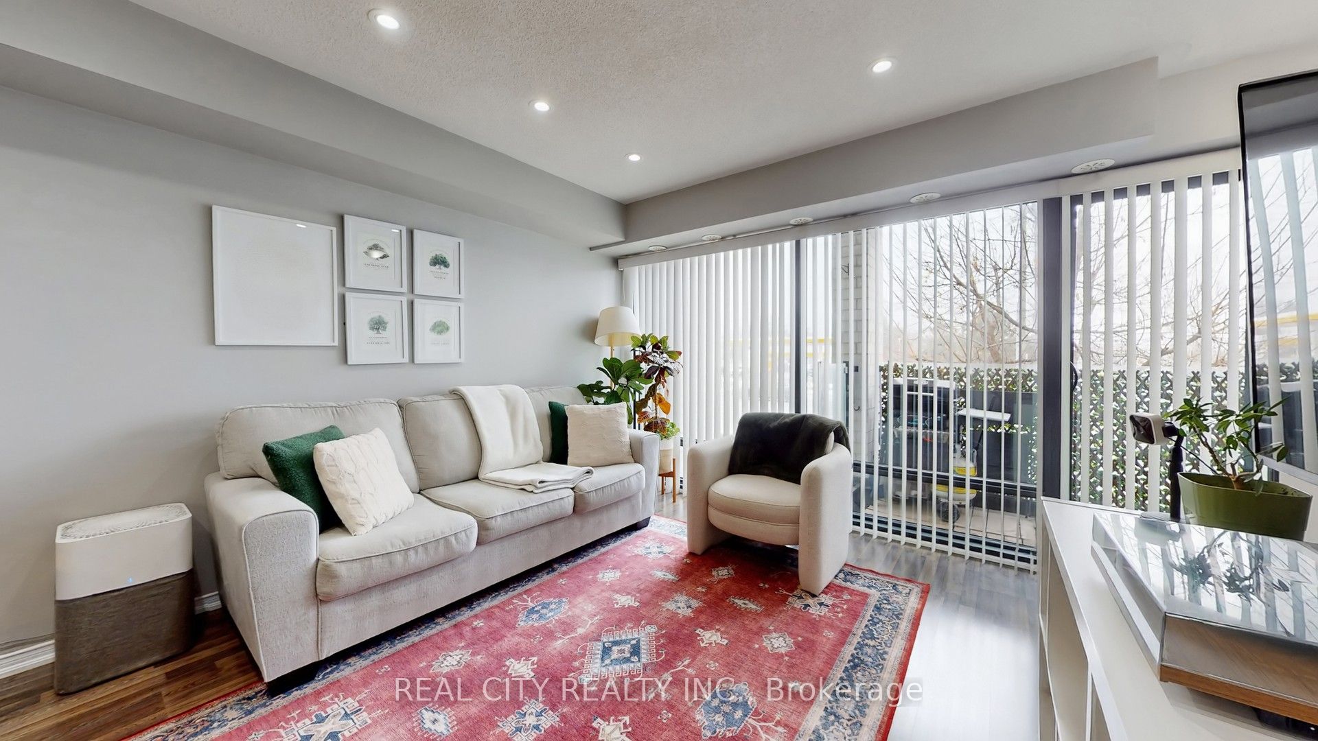 142 Widdicombe Hill Boulevard 511, Toronto, ON M9R 0A9 photo 2