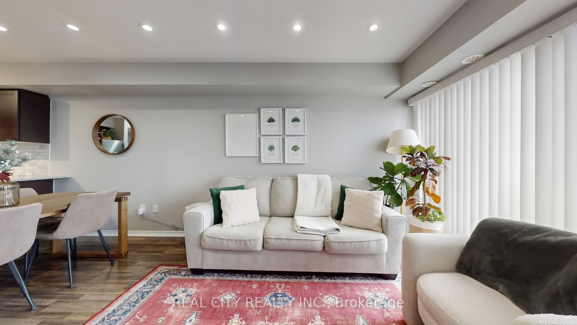 142 Widdicombe Hill Boulevard 511, Toronto, ON M9R 0A9 photo 4