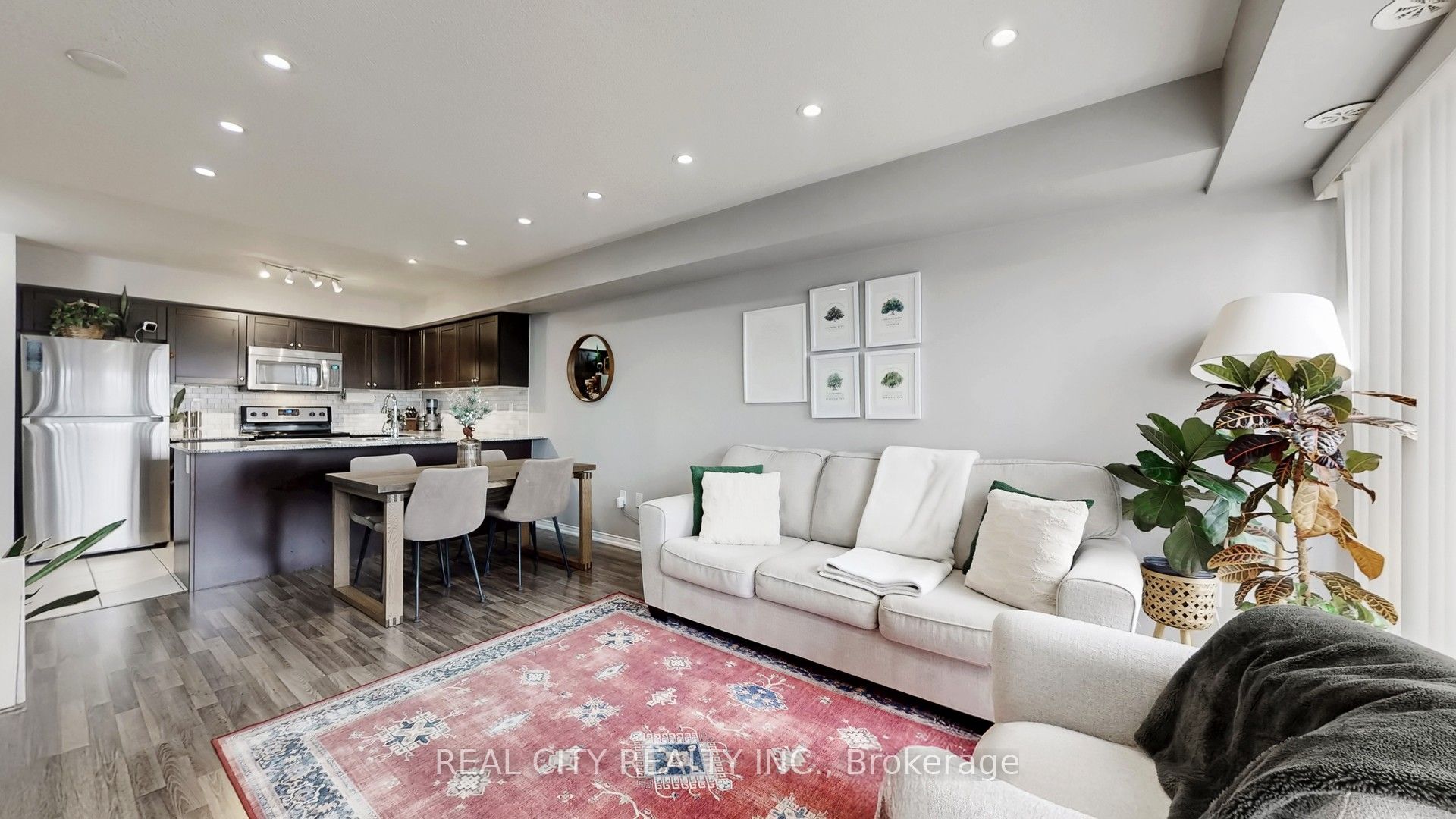 142 Widdicombe Hill Boulevard 511, Toronto, ON M9R 0A9 photo 5