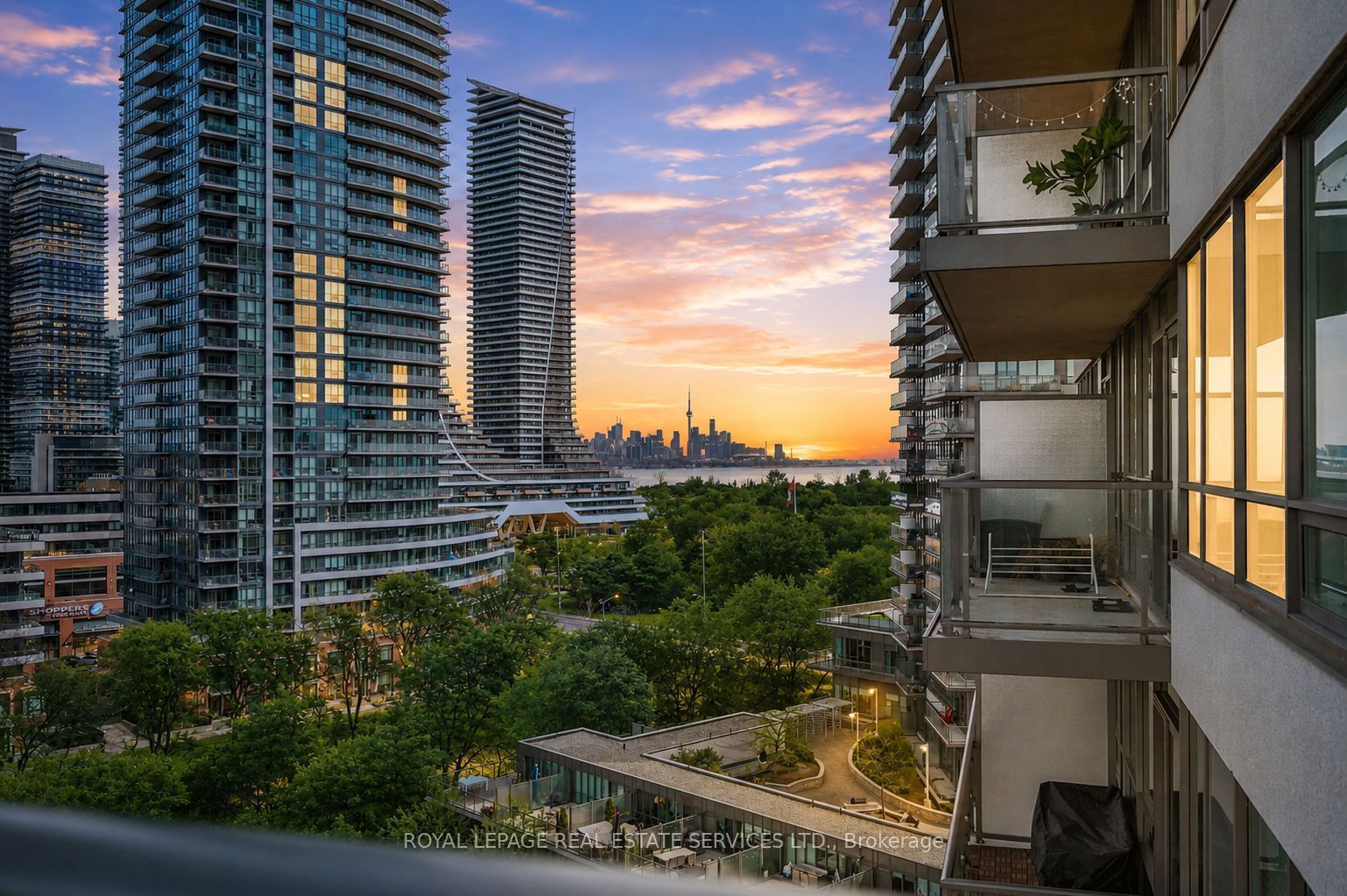 15 Legion Road 904, Toronto, ON M8V 0A9