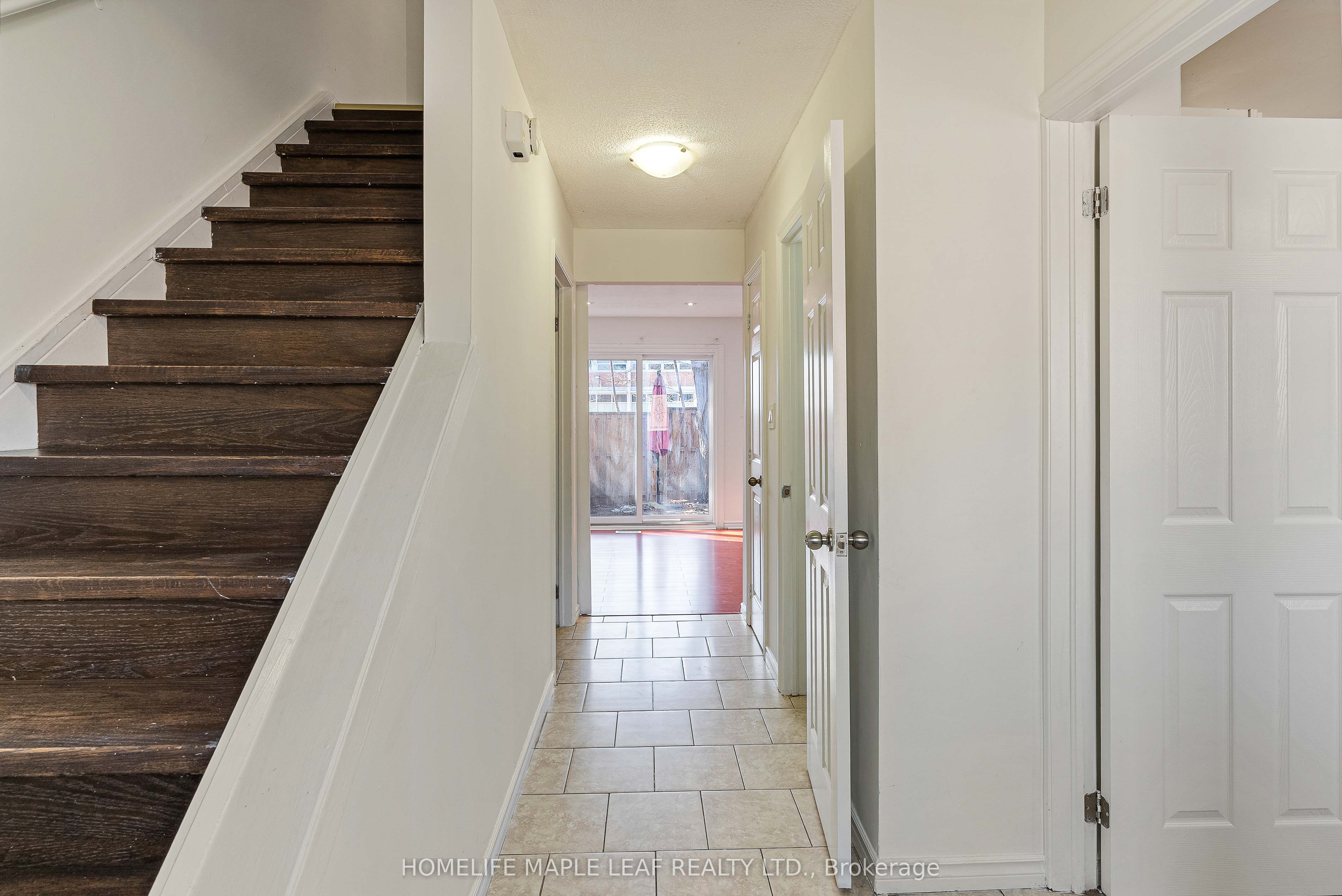 45 Hansen Road N 57, Brampton, ON L6V 3C5 photo 4