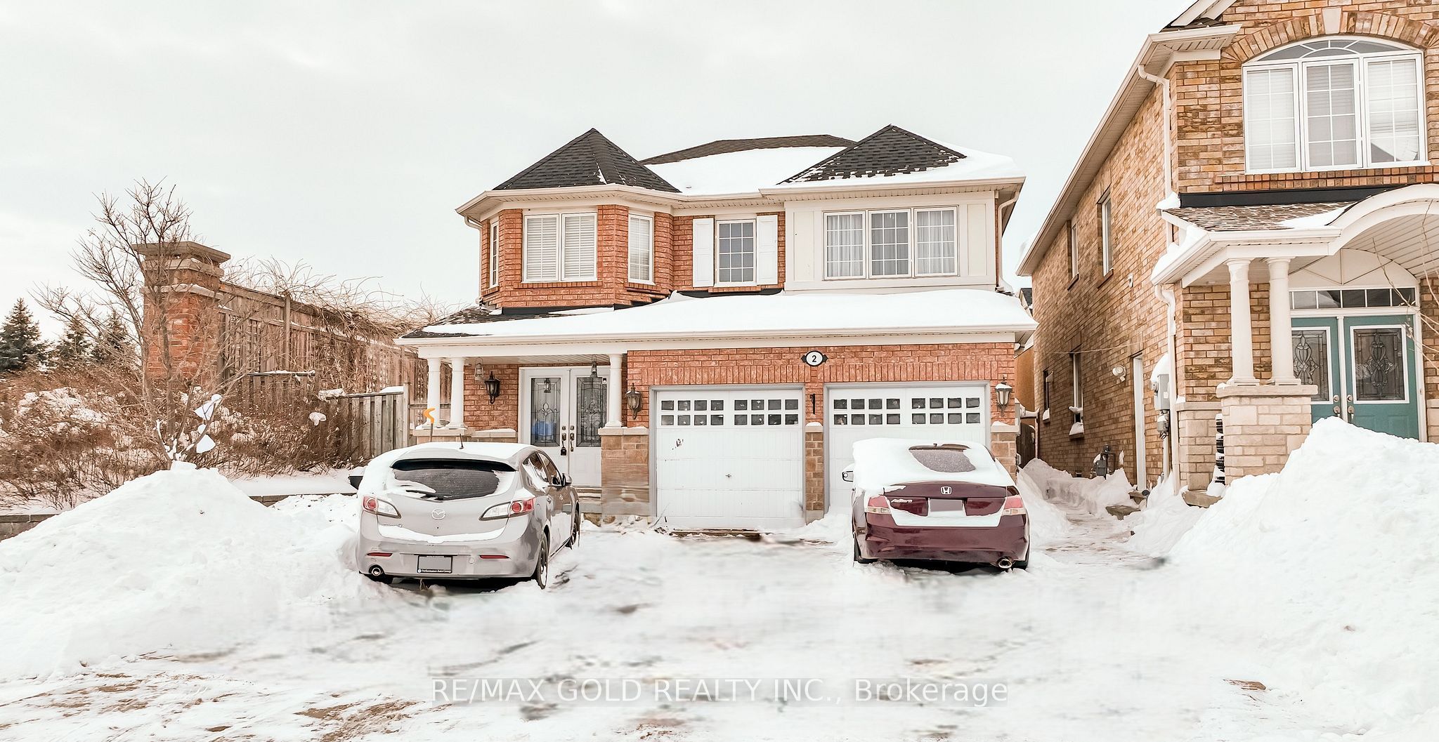 2 Zimmer Street, Brampton, ON L6S 6L3 photo 3
