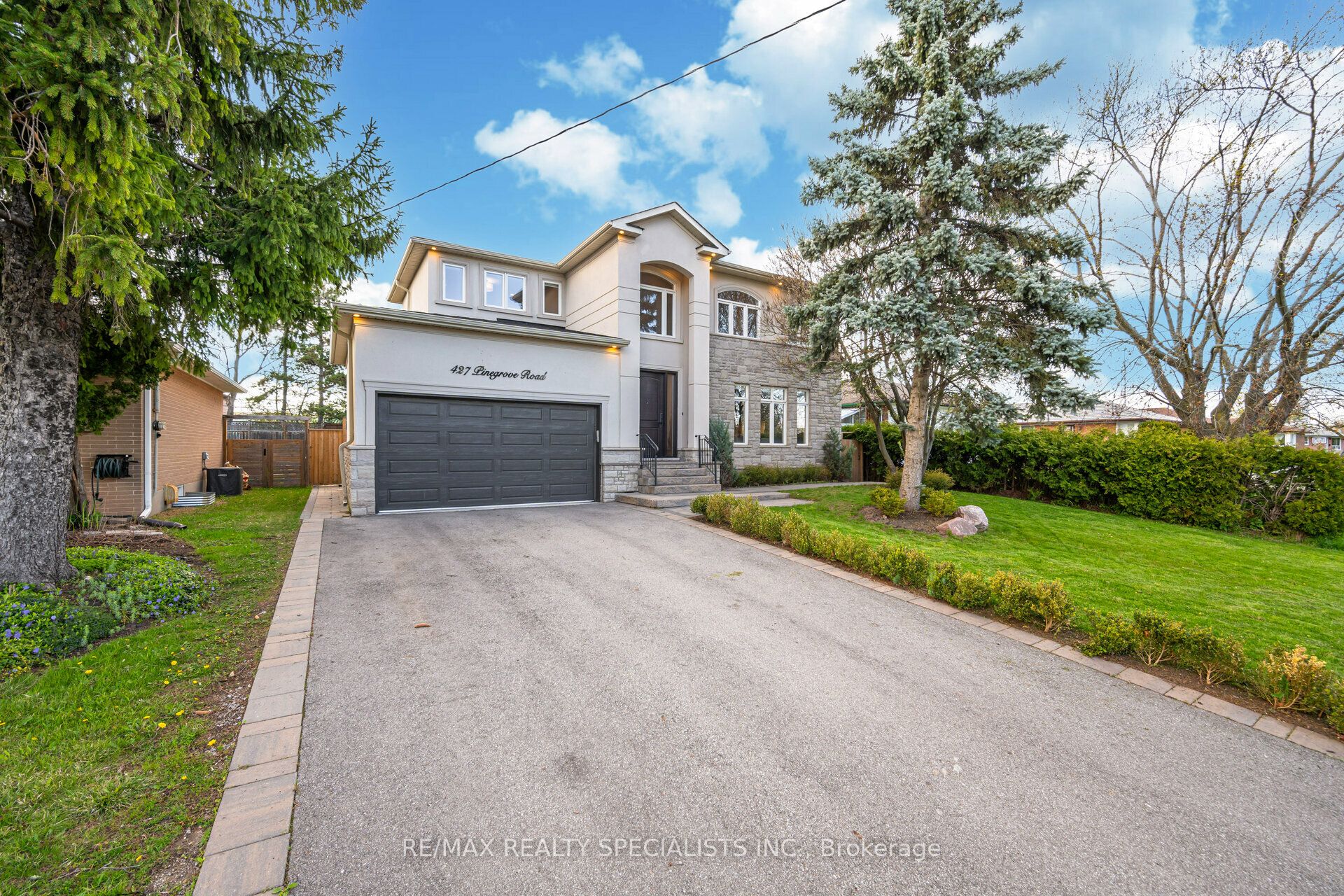 427 Pinegrove Road, Oakville, ON L6K 2B6 photo 3