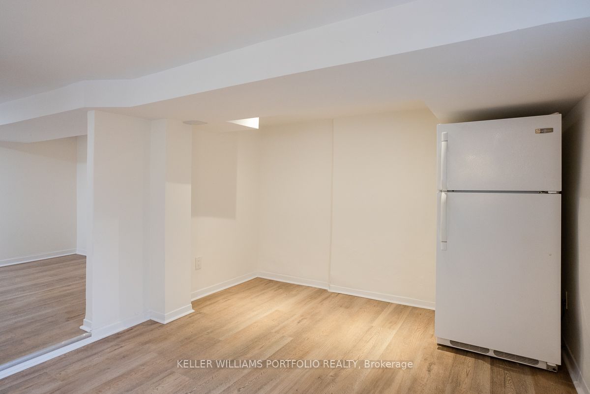 821 Gladstone Avenue Lower, Toronto, ON M6H 3J7 photo 2