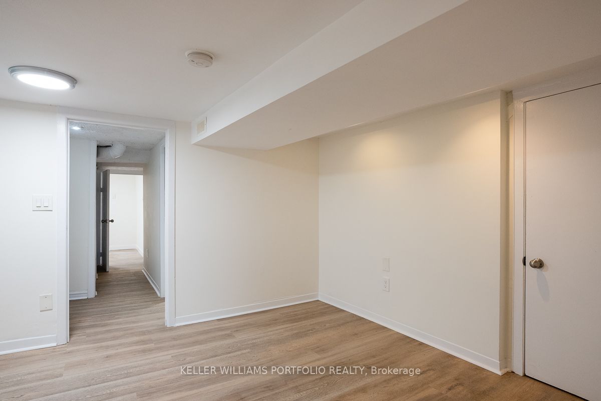 821 Gladstone Avenue Lower, Toronto, ON M6H 3J7 photo 4