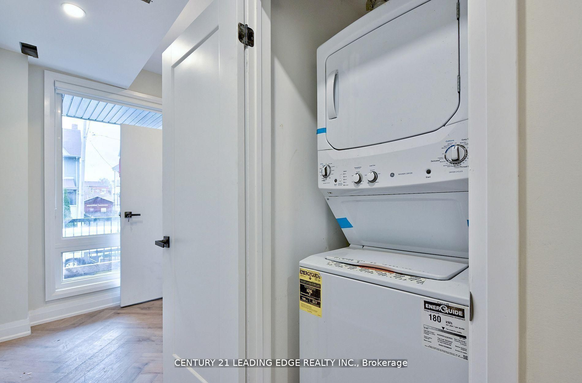 53 Boon Avenue 3, Toronto, ON M6E 3Z2 photo 2