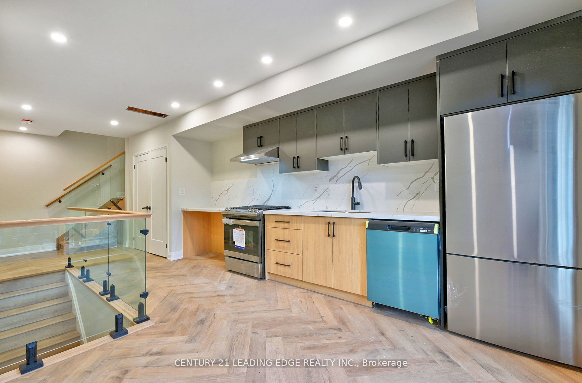 53 Boon Avenue Unit #2, Toronto, ON M6E 3Z2 photo 2