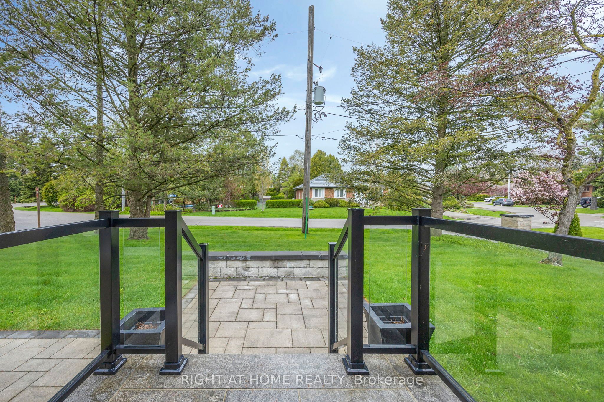 1565 Kipper Avenue, Mississauga, ON L5G 4C9 photo 5