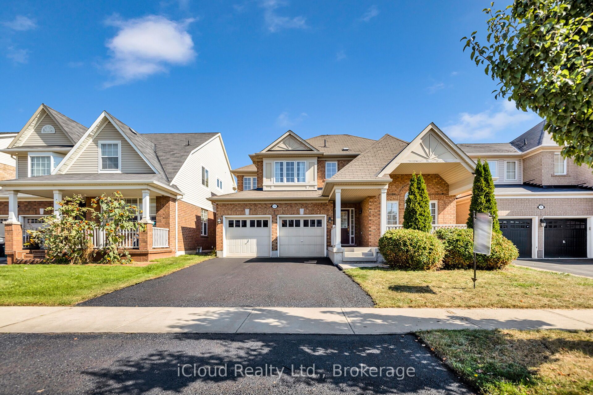 11 Bonavista Drive, Brampton, ON L6X 0N2