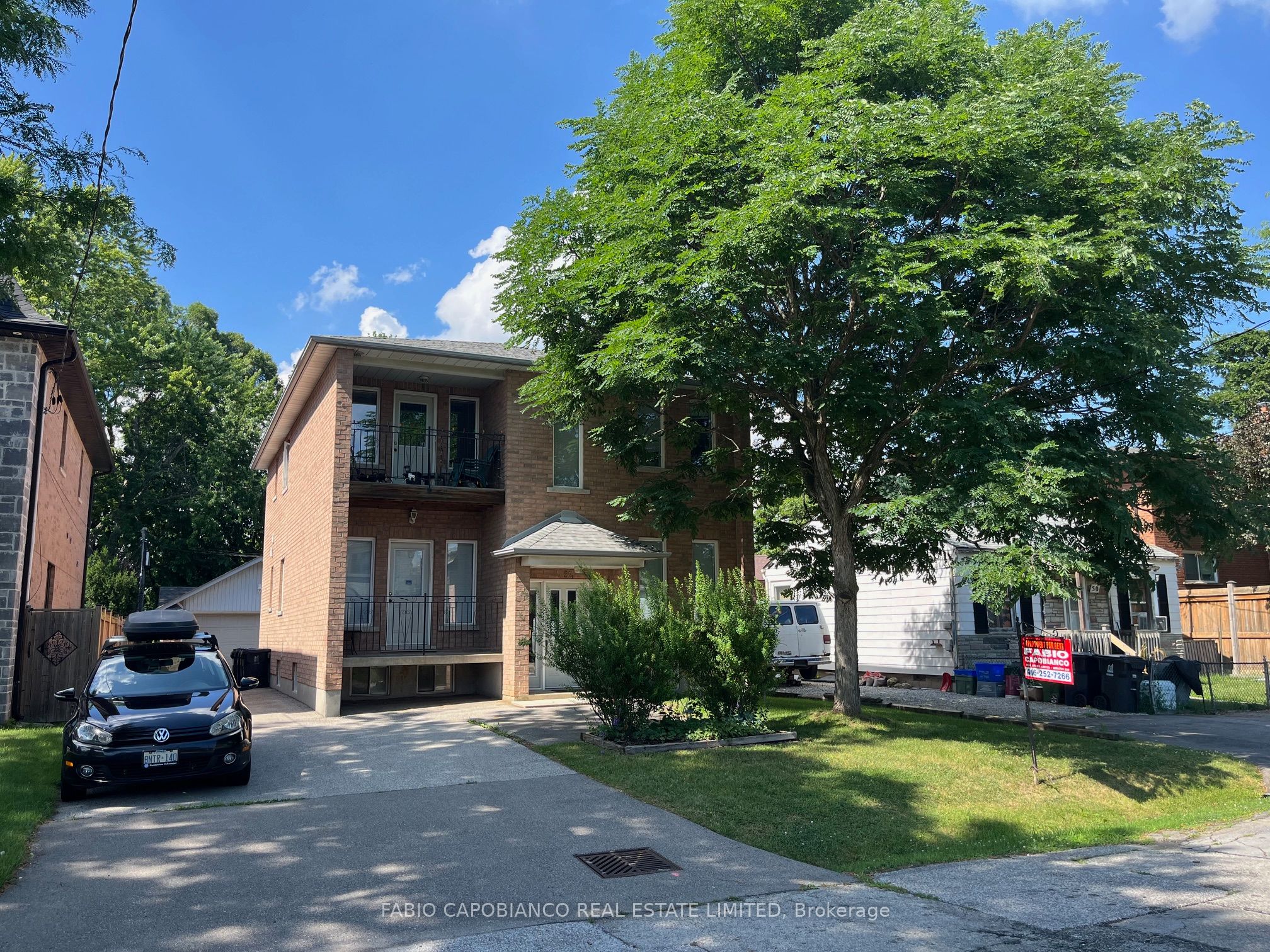 52 Jellicoe Avenue 1, Toronto, ON M8W 1W4