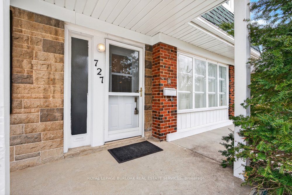 727 Brant Street, Burlington, ON L7R 2H6 photo 2