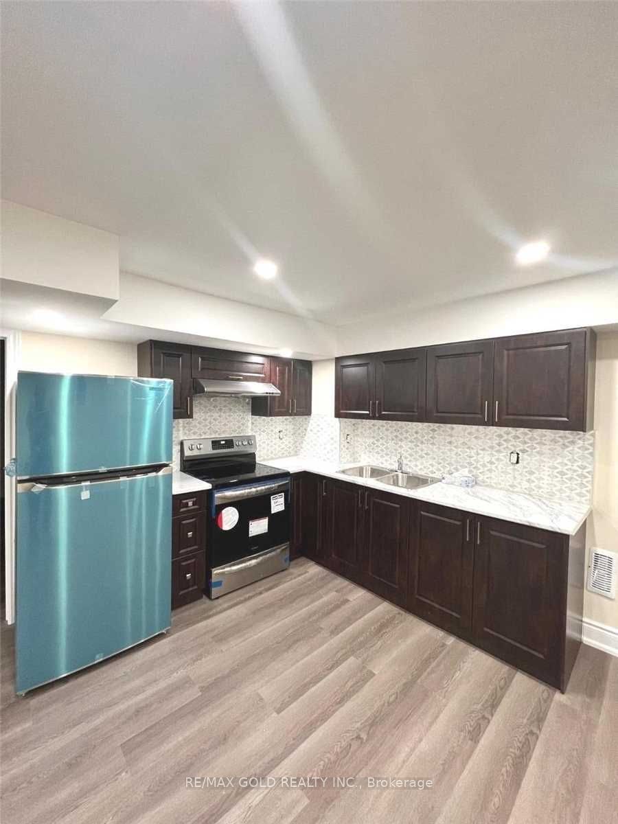 64 Leadership Drive, Brampton, ON L6Y 5T2 photo 4