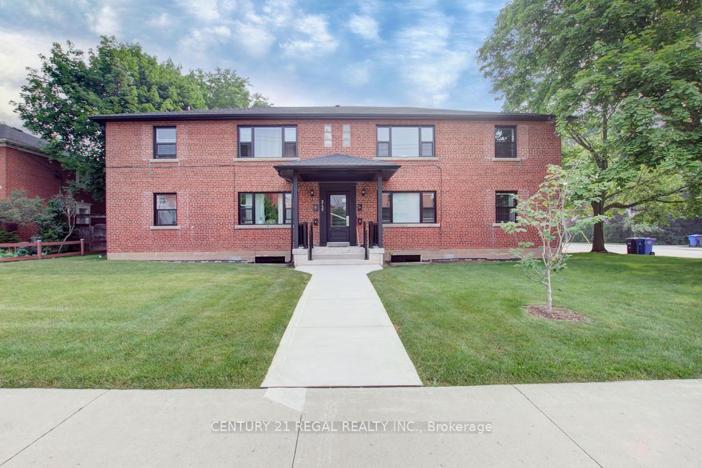 2127 Harris Crescent, Burlington, ON L7R 1G4 photo 2