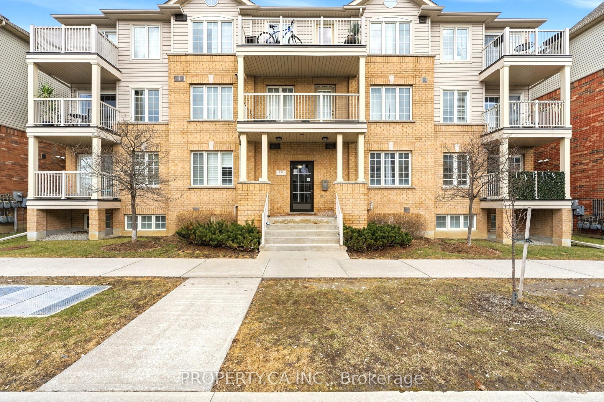 157 Isaac Devins Boulevard 6, Toronto, ON M9M 0C5