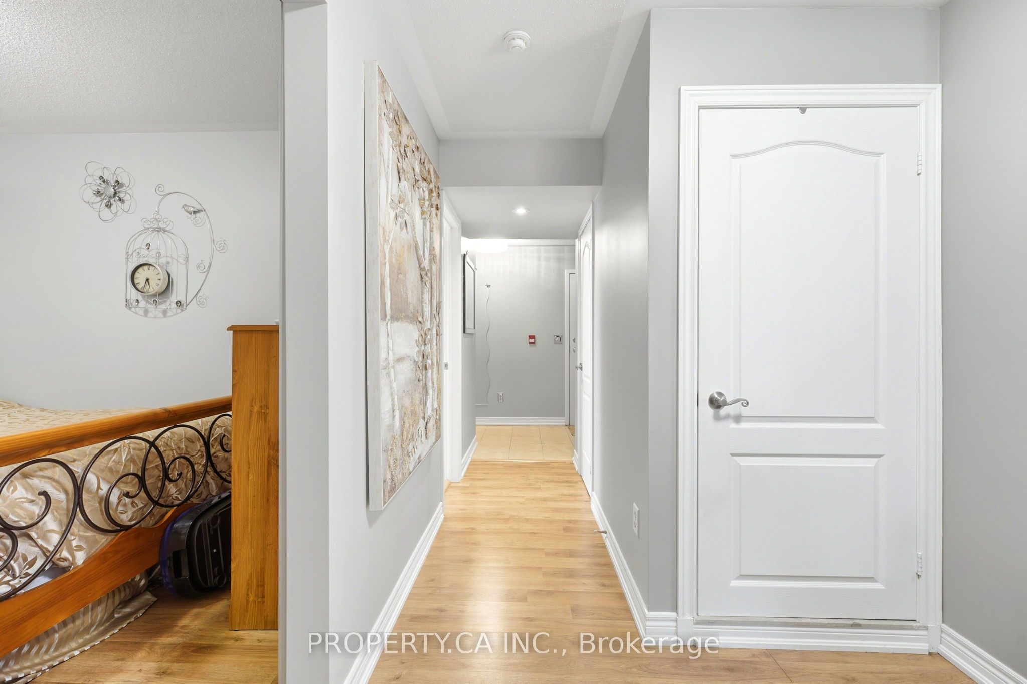 157 Isaac Devins Boulevard 6, Toronto, ON M9M 0C5 photo 5