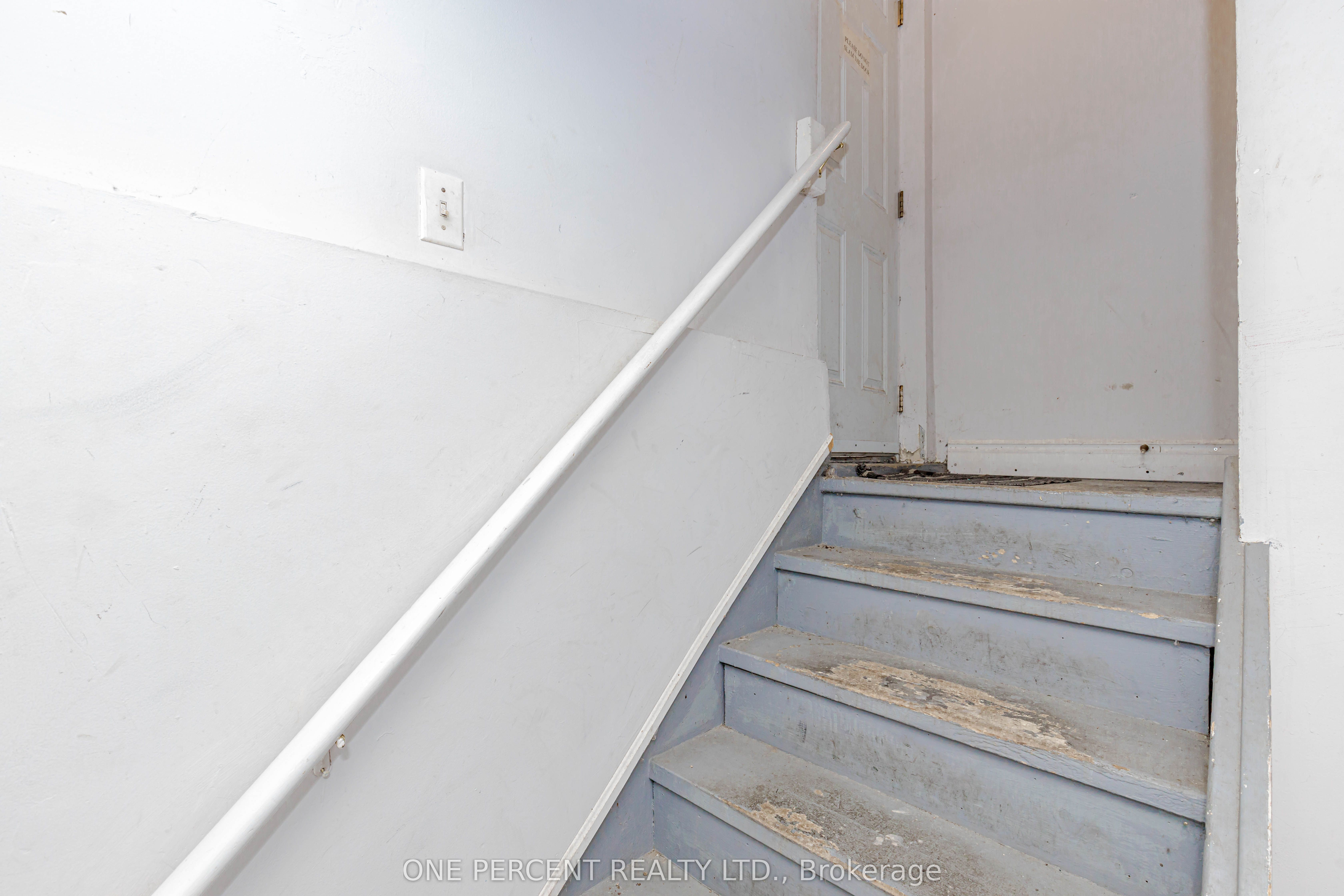 52 Timberlane Drive Basement Apartment, Brampton, ON L6Y 4B6 photo 4