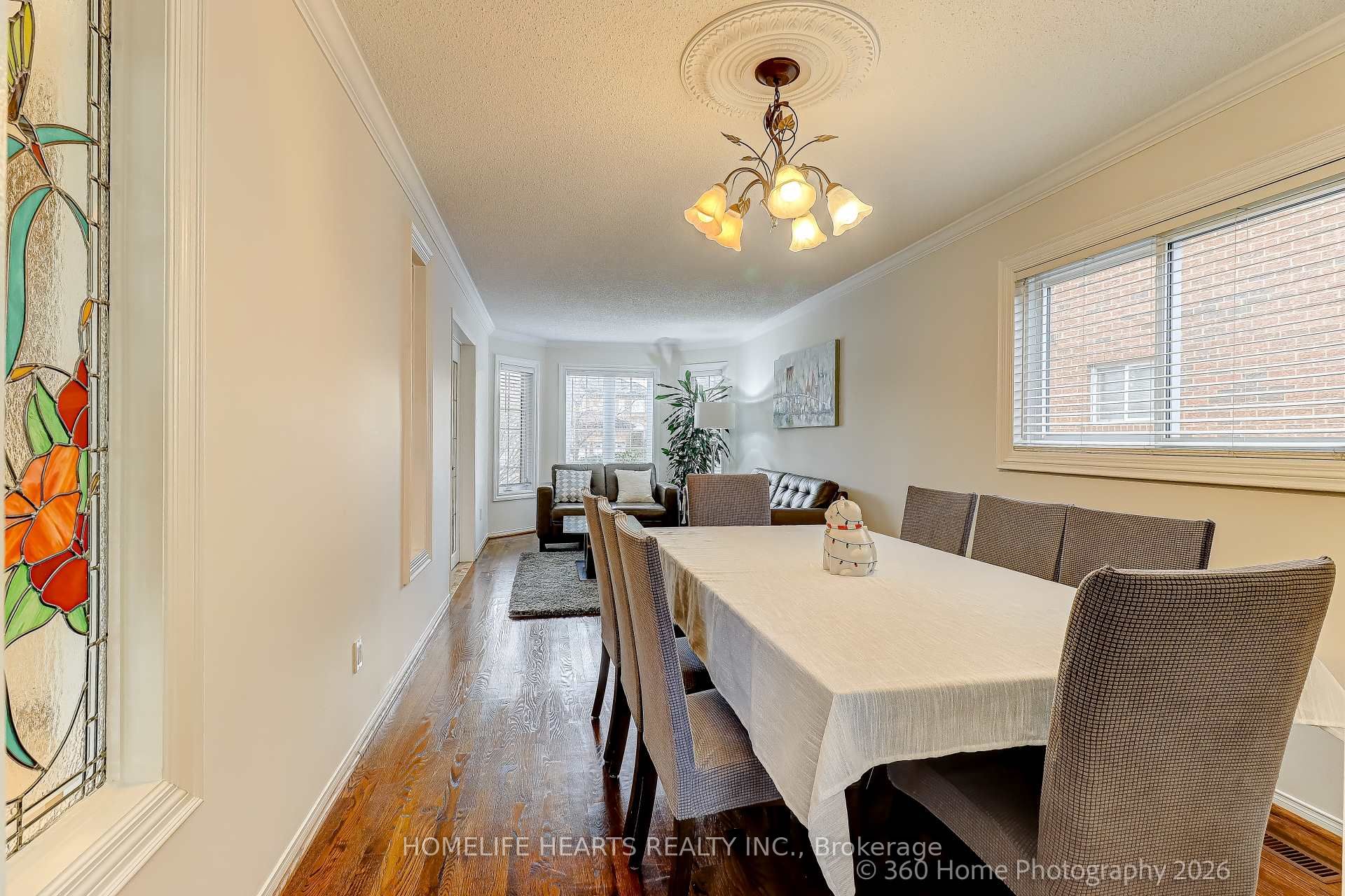 6300 McCracken Drive, Mississauga, ON L5V 1X8 photo 5