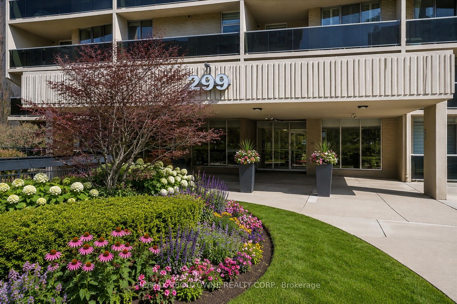 299 Mill Road 1801, Toronto, ON M9C 4V9