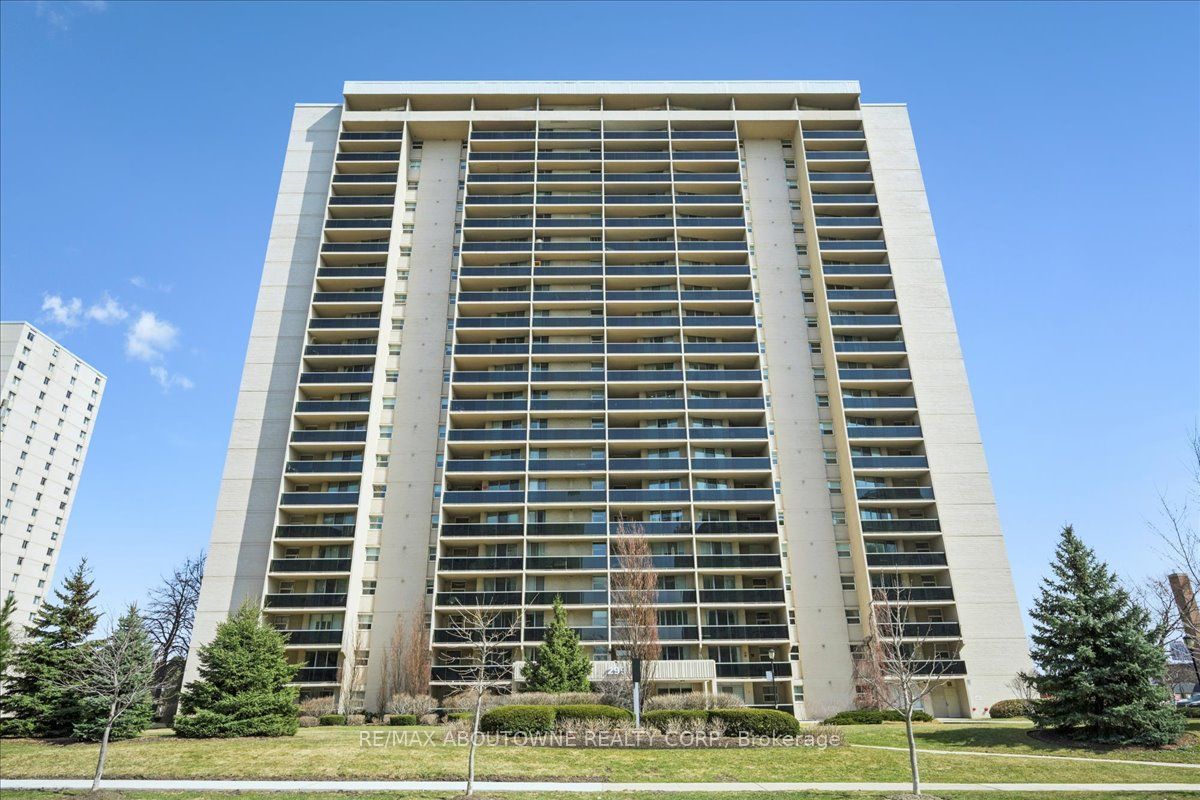 299 Mill Road 1801, Toronto, ON M9C 4V9 photo 2