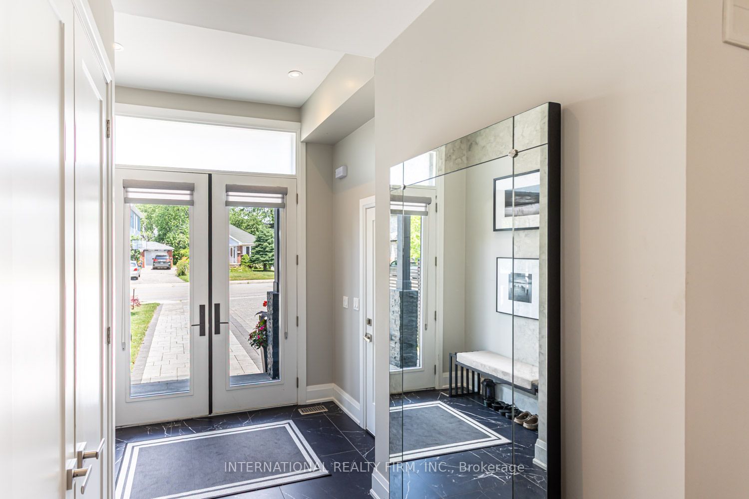 36B PINE Avenue, Mississauga, ON L5H 2P8 photo 5