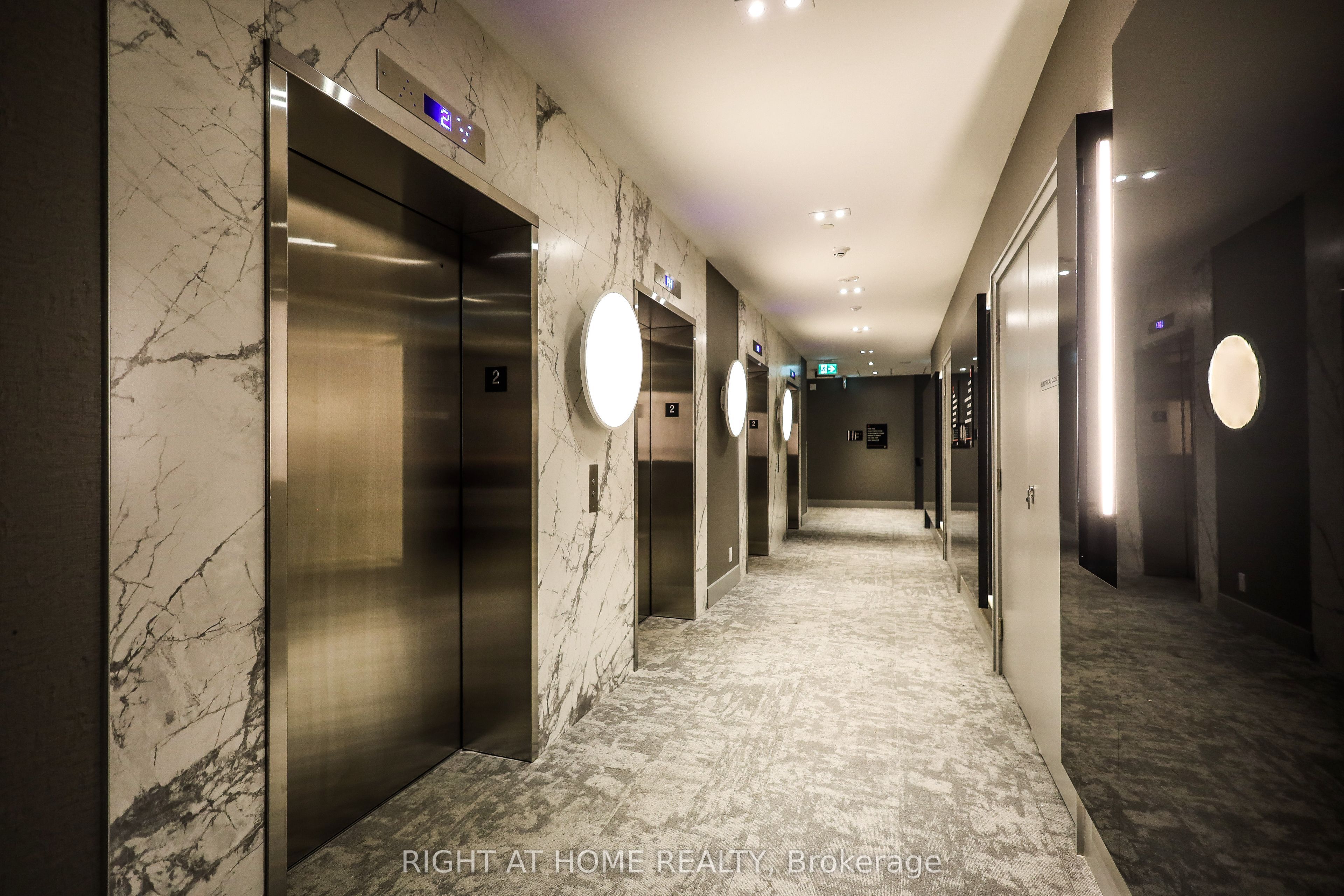 285 Dufferin Street 204, Toronto, ON M6K 1E6 photo 5