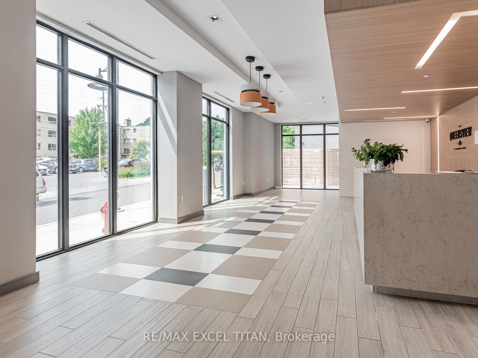 25 Neighbourhood Lane 205, Toronto, ON M8Y 0C4 photo 3