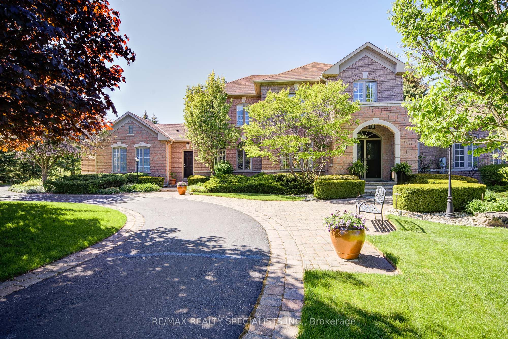 11 Bridlewood Boulevard, Halton Hills, ON L0P 1H0 photo 2