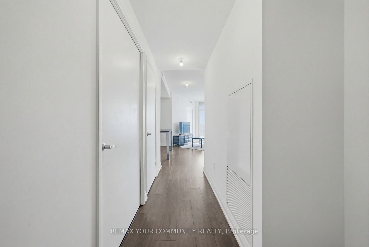 30 Gibbs Road 3107, Toronto, ON M9B 6L6 photo 5