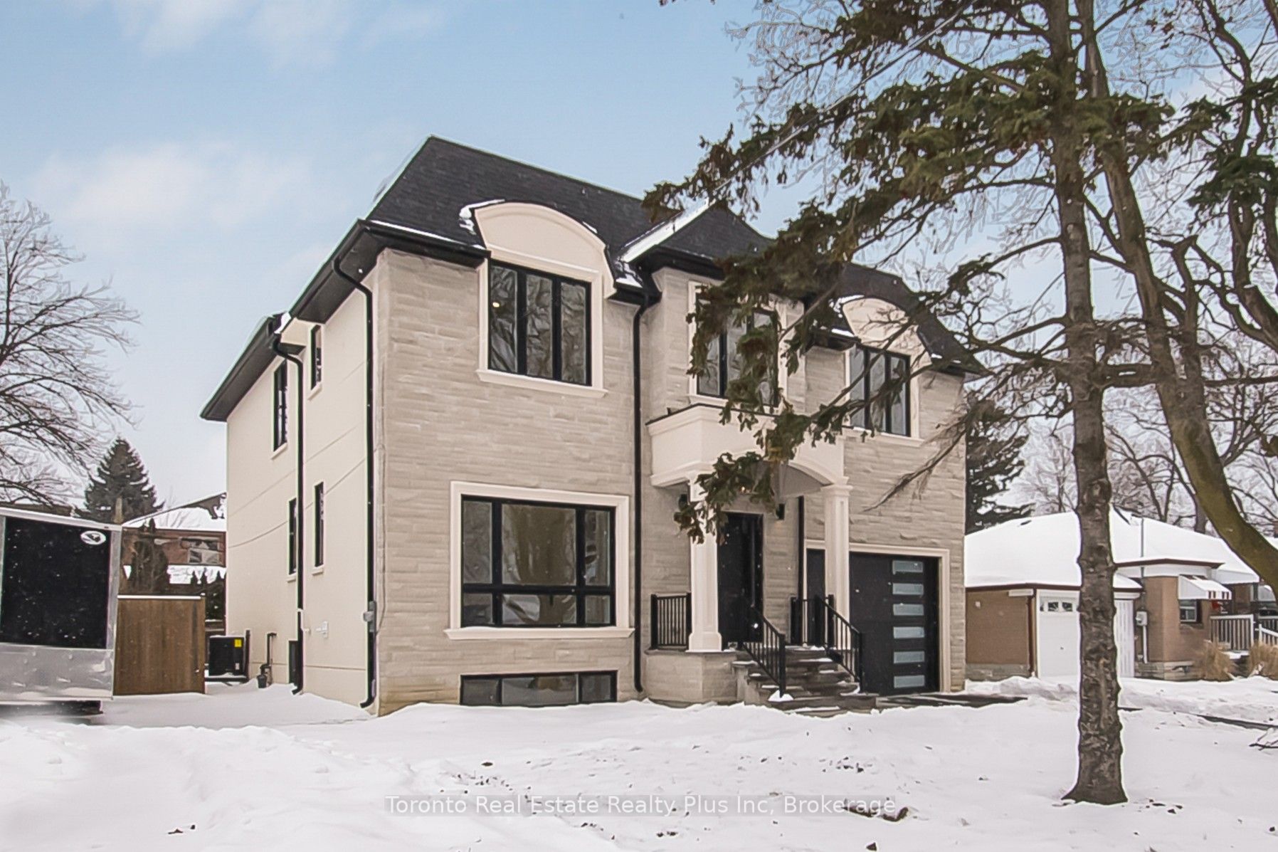 25 Cronin Drive, Toronto, ON M9B 4T7 photo 2