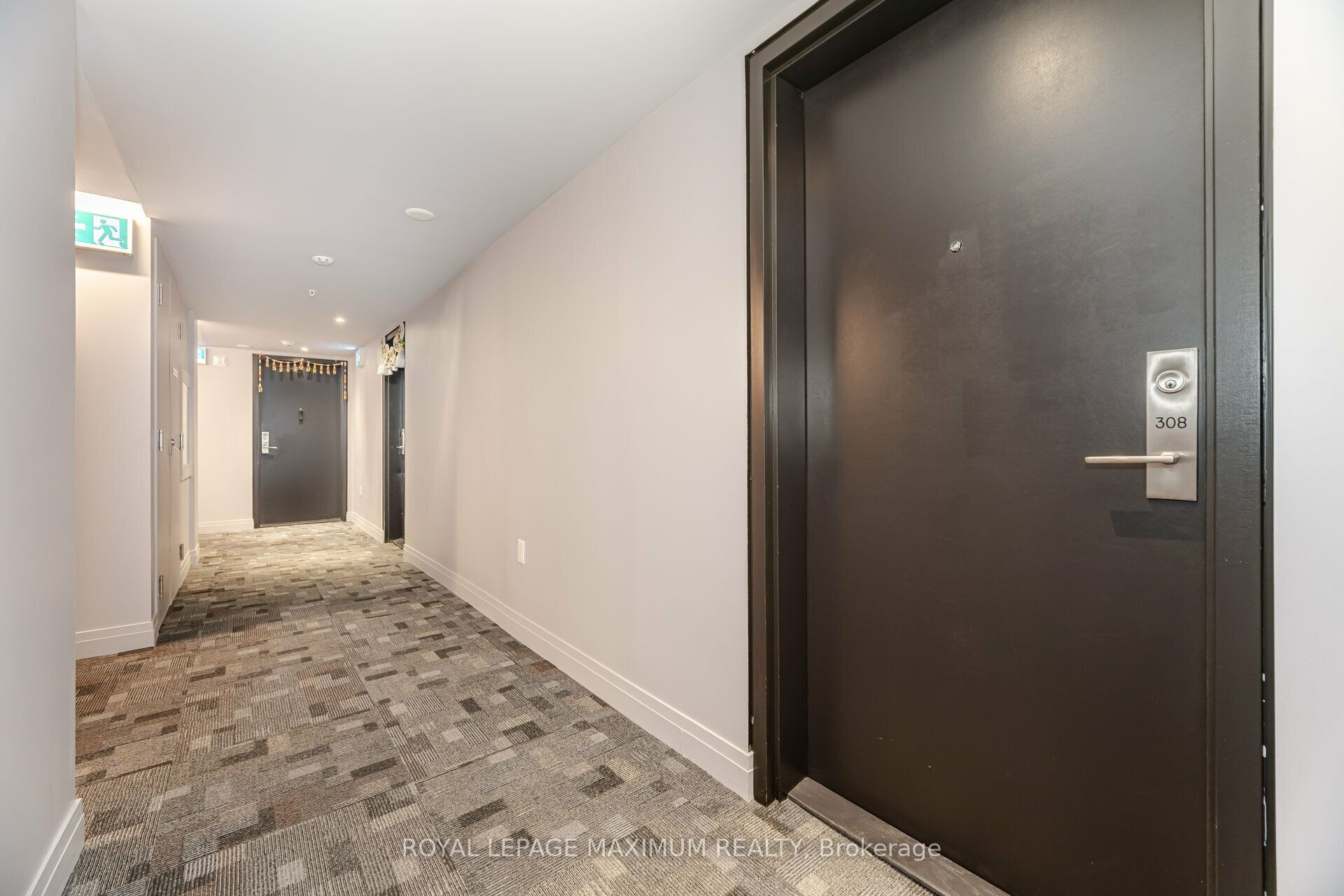 408 E Browns Line 308, Toronto, ON M9W 3T9 photo 5
