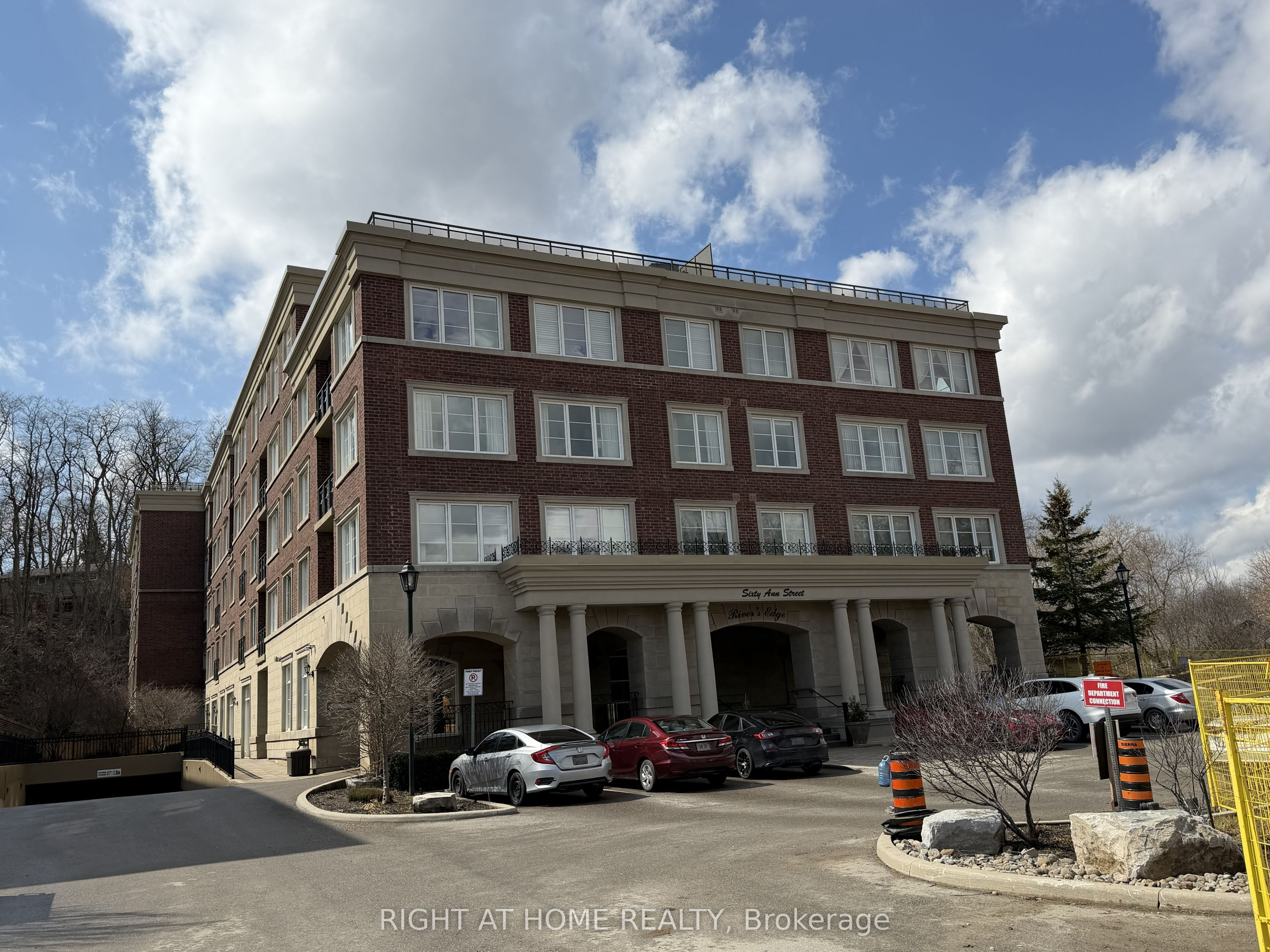 60 Ann Street 309, Caledon, ON L7E 4G5