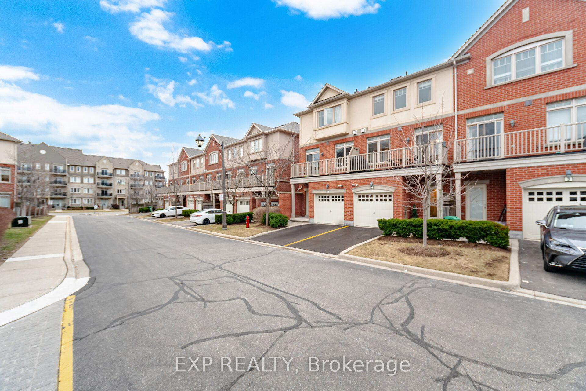 3235 Thomas Street 2, Mississauga, ON L5M 0M2 photo 4