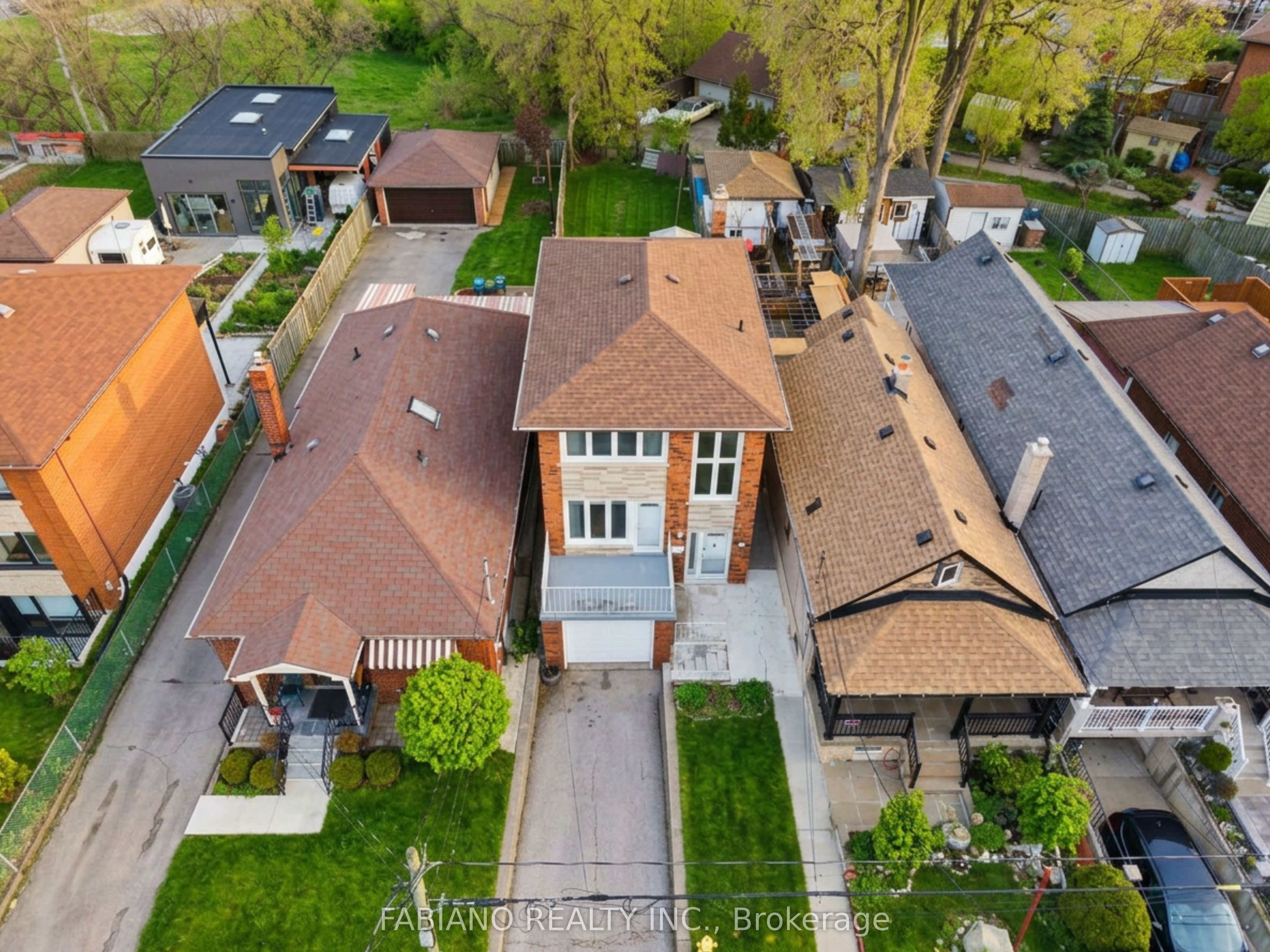 80 Cayuga Avenue, Toronto, ON M6N 2G3 photo 4