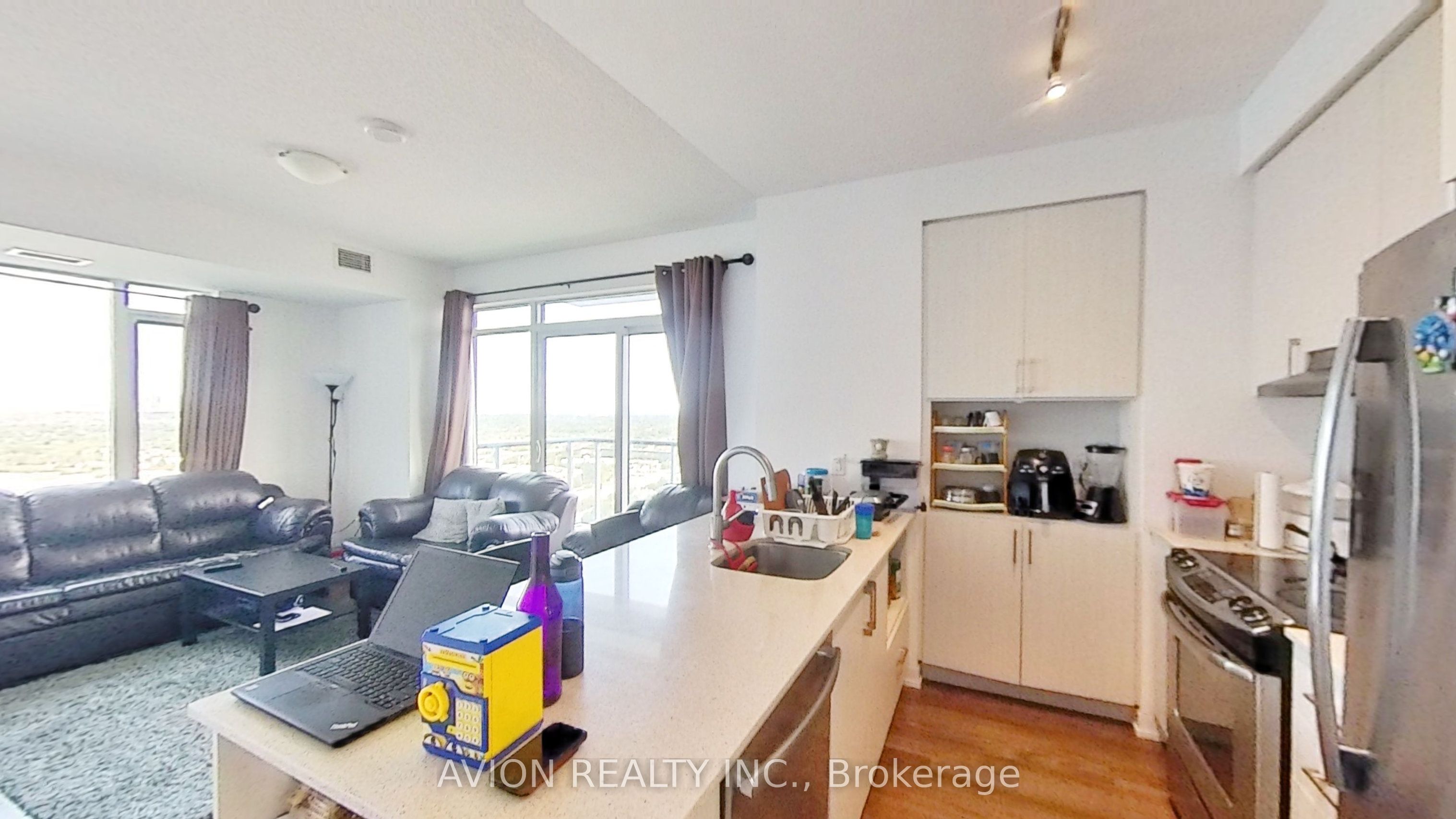 2560 Eglinton Avenue W 1504, Mississauga, ON L5M 5R1 photo 4