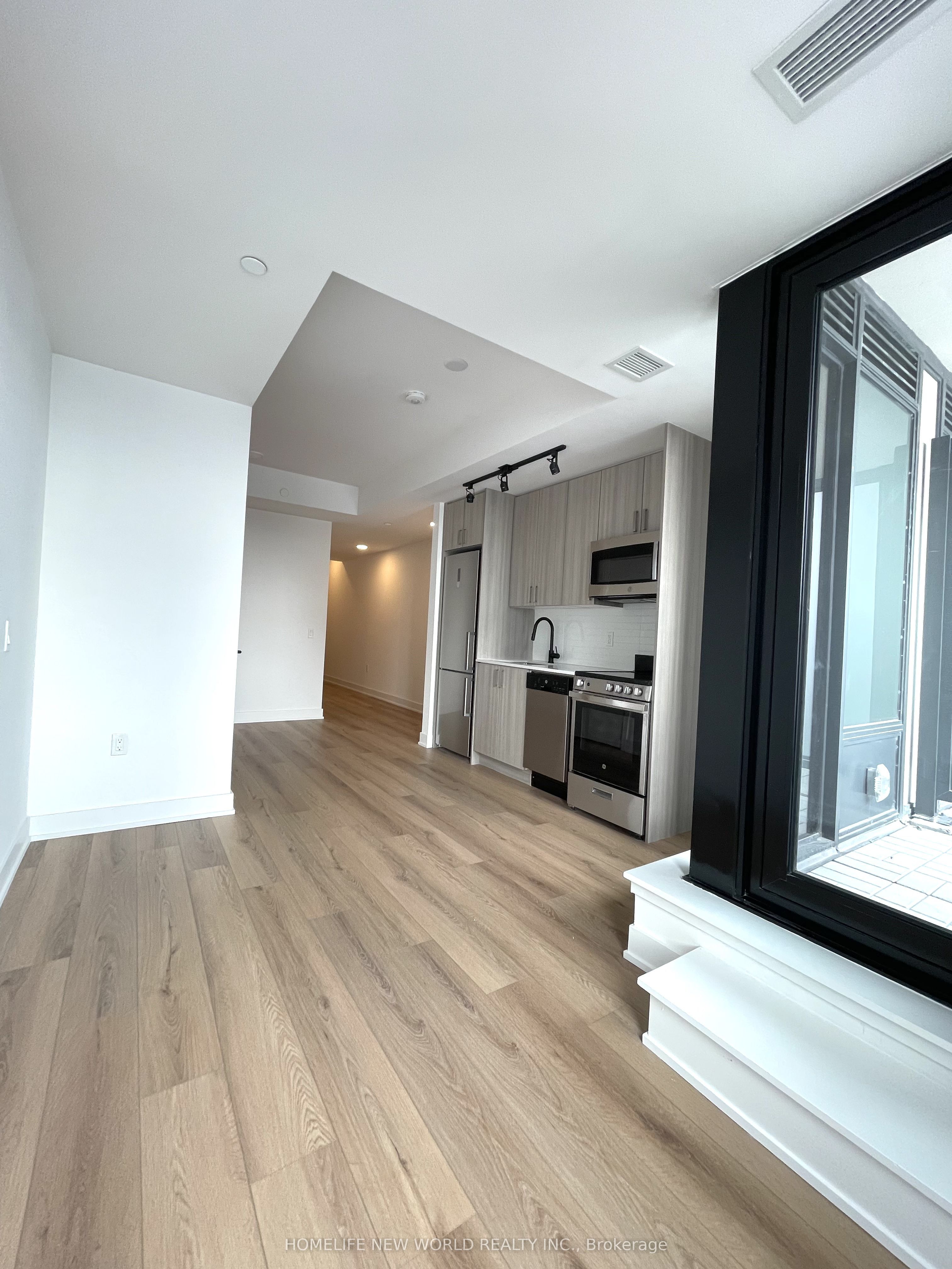 758 Dovercourt Road 508, Toronto, ON M6H 0G7 photo 4