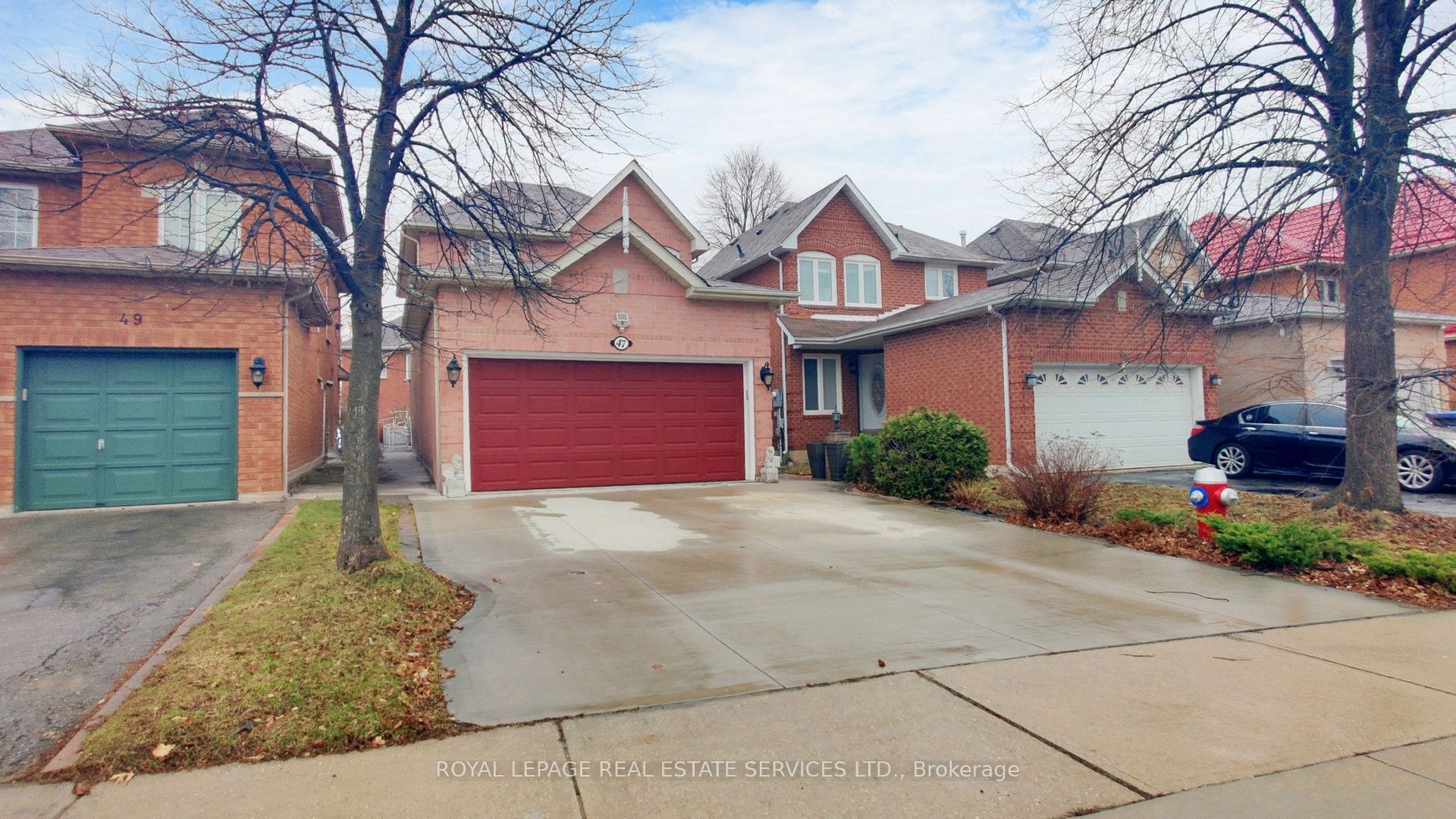 47 Hood Crescent, Brampton, ON L6Y 4S7 photo 2