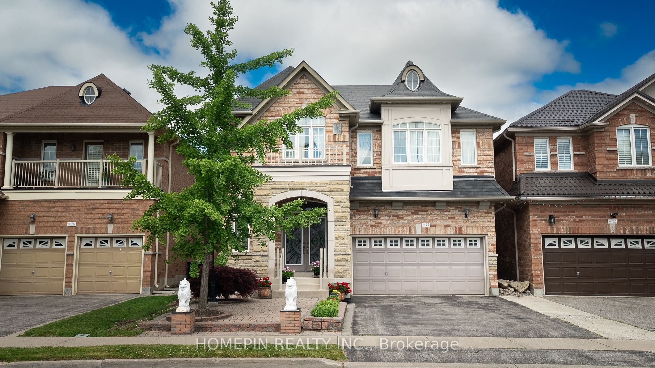 74 Dewside Drive, Brampton, ON L6R 0X5 photo 2