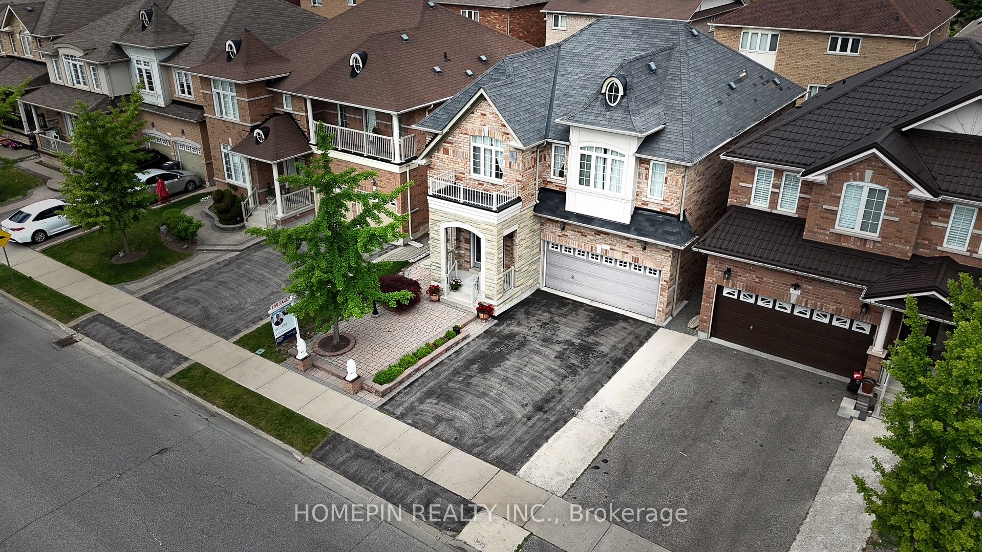74 Dewside Drive, Brampton, ON L6R 0X5 photo 3
